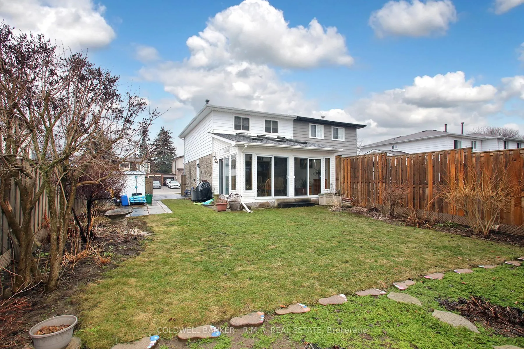 Photo 26 of 36 Loscombe Drive, Clarington, Bowmanville — HOMEH