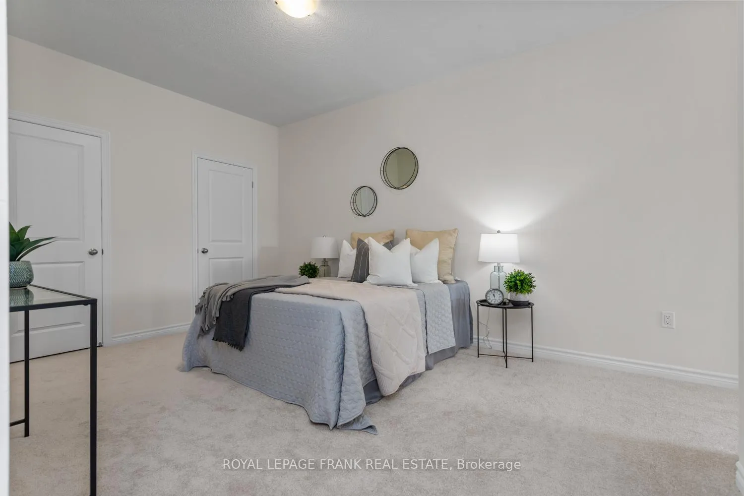 Photo 12 of 26 Gunton Street, Aurora, Bayview Northeast — HOMEH