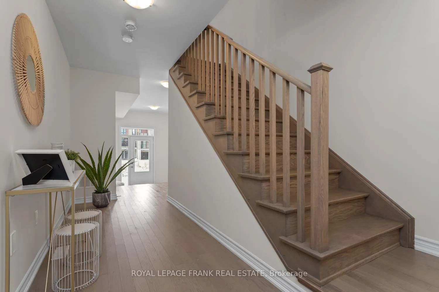 Photo 24 of 26 Gunton Street, Aurora, Bayview Northeast — HOMEH