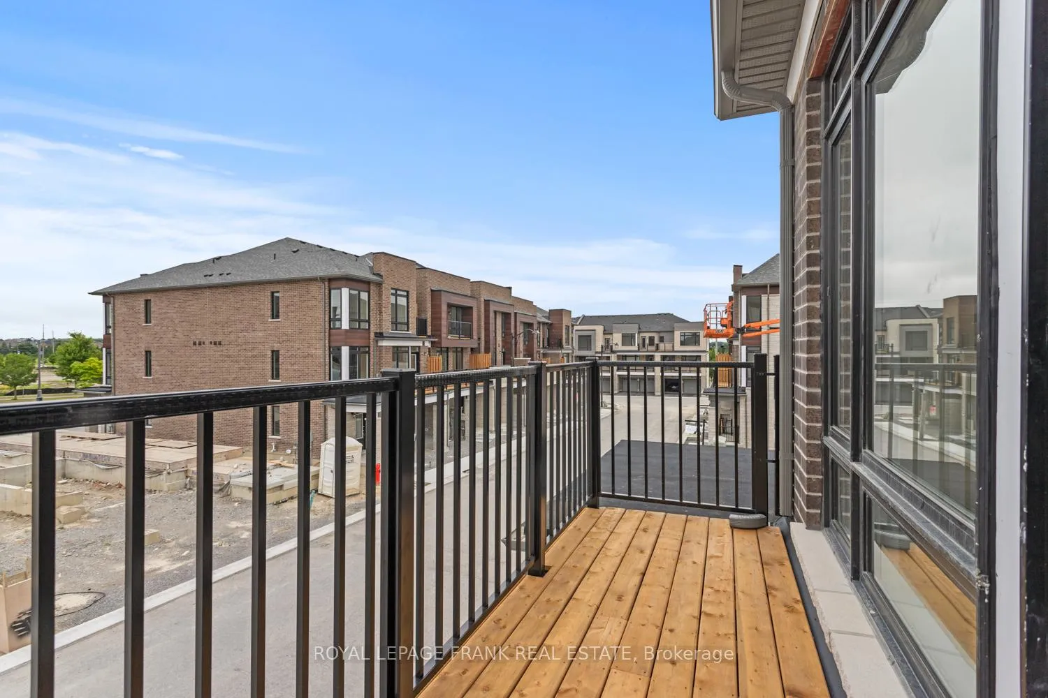 Photo 26 of 26 Gunton Street, Aurora, Bayview Northeast — HOMEH