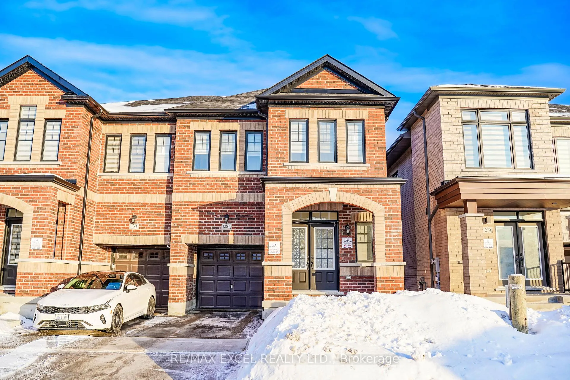 Front of 1281 Winding Woods Trail
