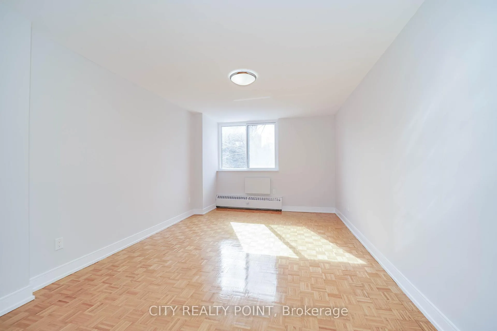 Photo 11 of Unit 407, 10 Shallmar Boulevard, Toronto, Forest Hill North — HOMEH
