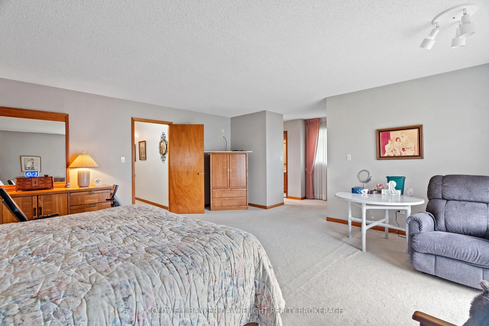 Photo 19 of 154 Gidley Street W, South Huron, Exeter — HOMEH