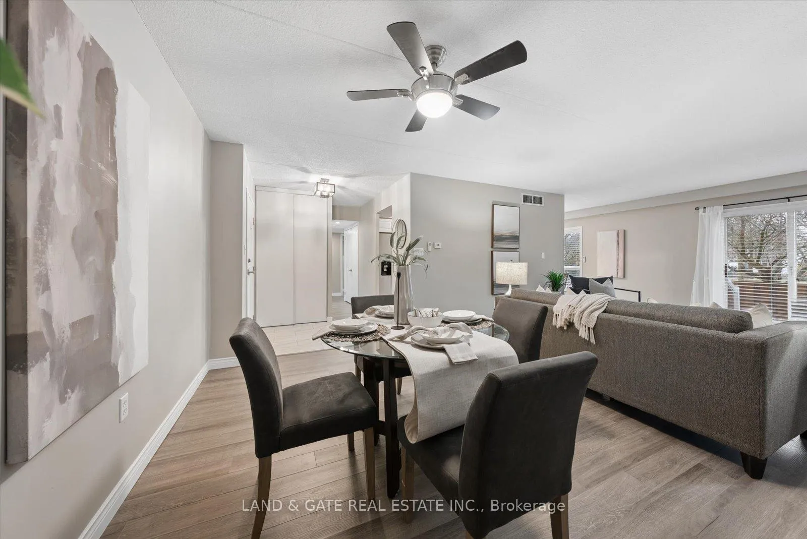 Photo 11 of Unit 103, 95 Wellington Street, Clarington, Bowmanville — HOMEH