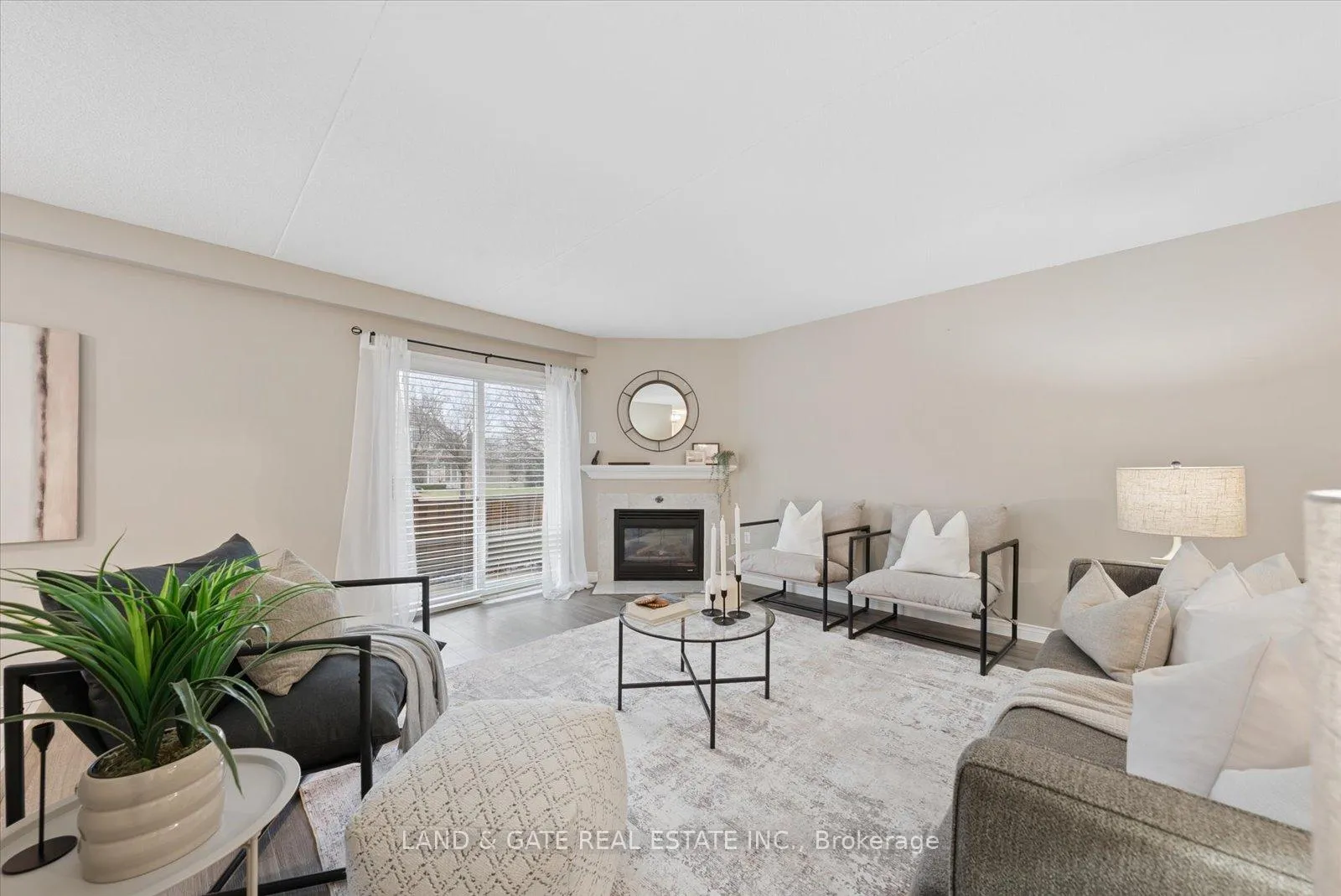 Photo 13 of Unit 103, 95 Wellington Street, Clarington, Bowmanville — HOMEH