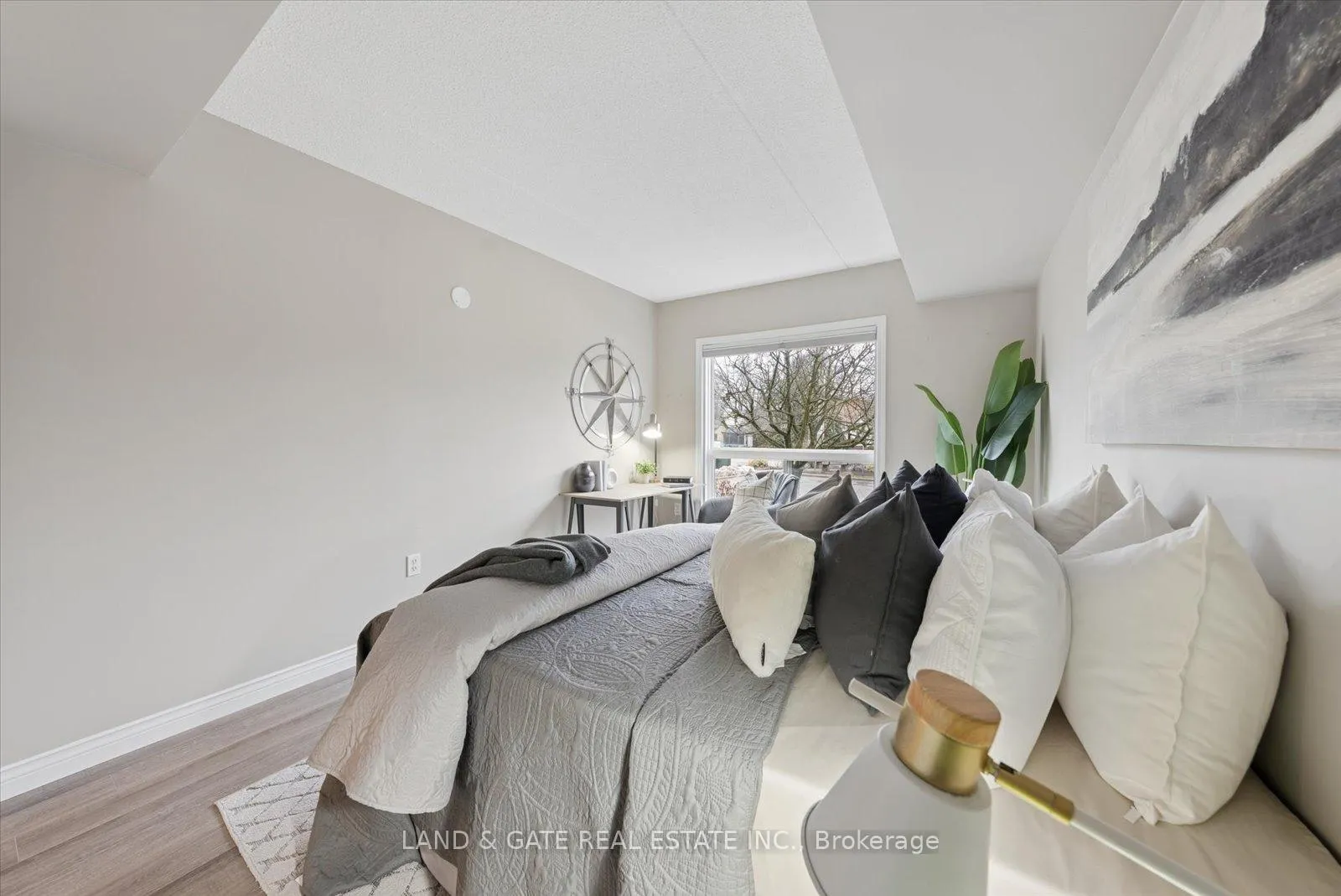 Photo 26 of Unit 103, 95 Wellington Street, Clarington, Bowmanville — HOMEH