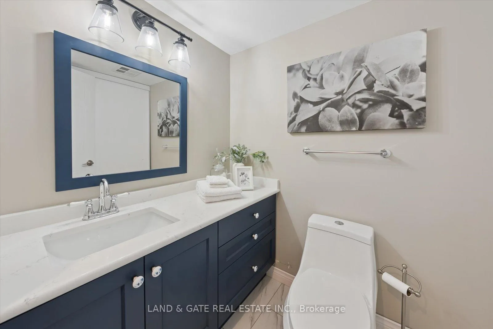 Photo 29 of Unit 103, 95 Wellington Street, Clarington, Bowmanville — HOMEH