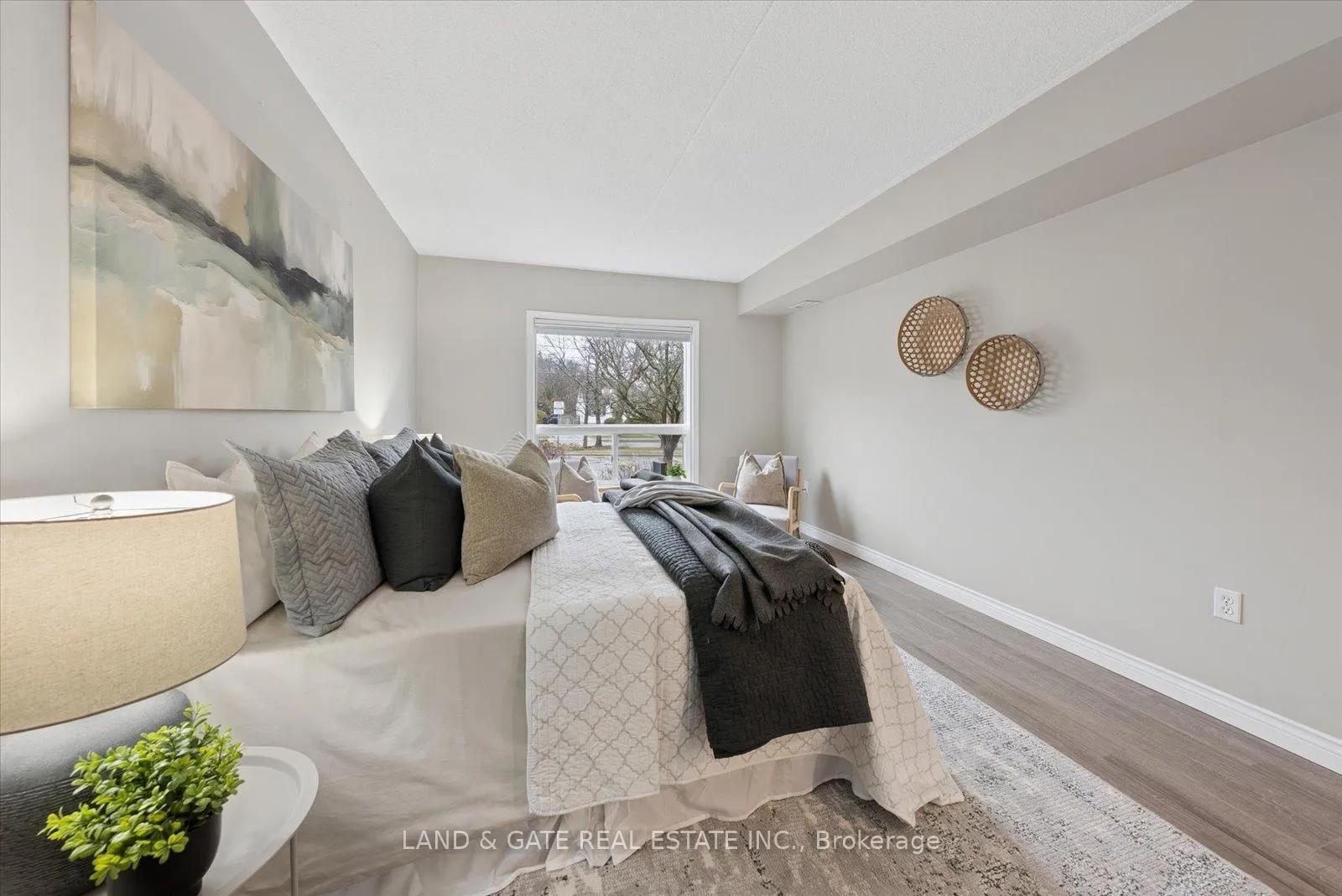 Photo 31 of Unit 103, 95 Wellington Street, Clarington, Bowmanville — HOMEH