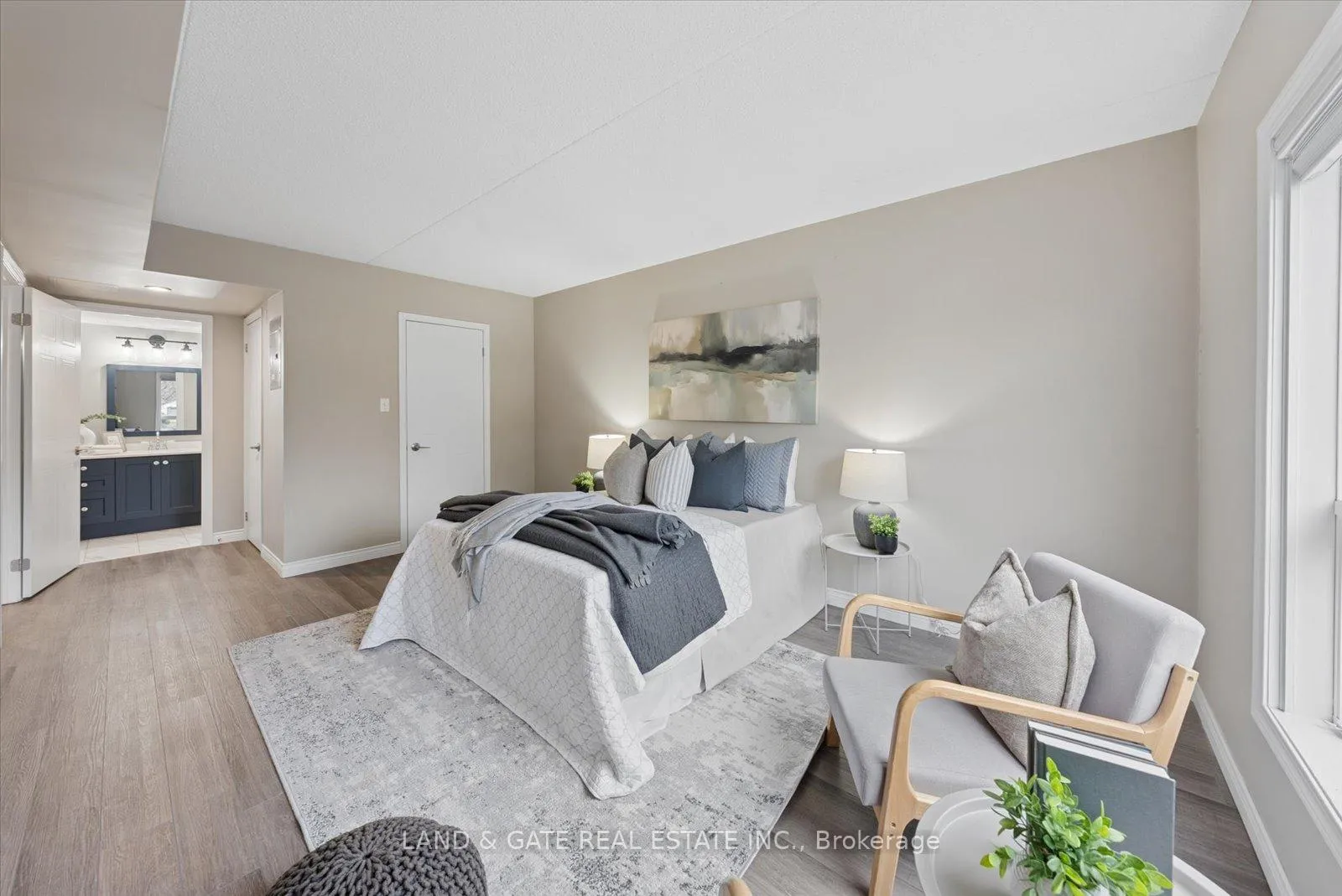 Photo 33 of Unit 103, 95 Wellington Street, Clarington, Bowmanville — HOMEH