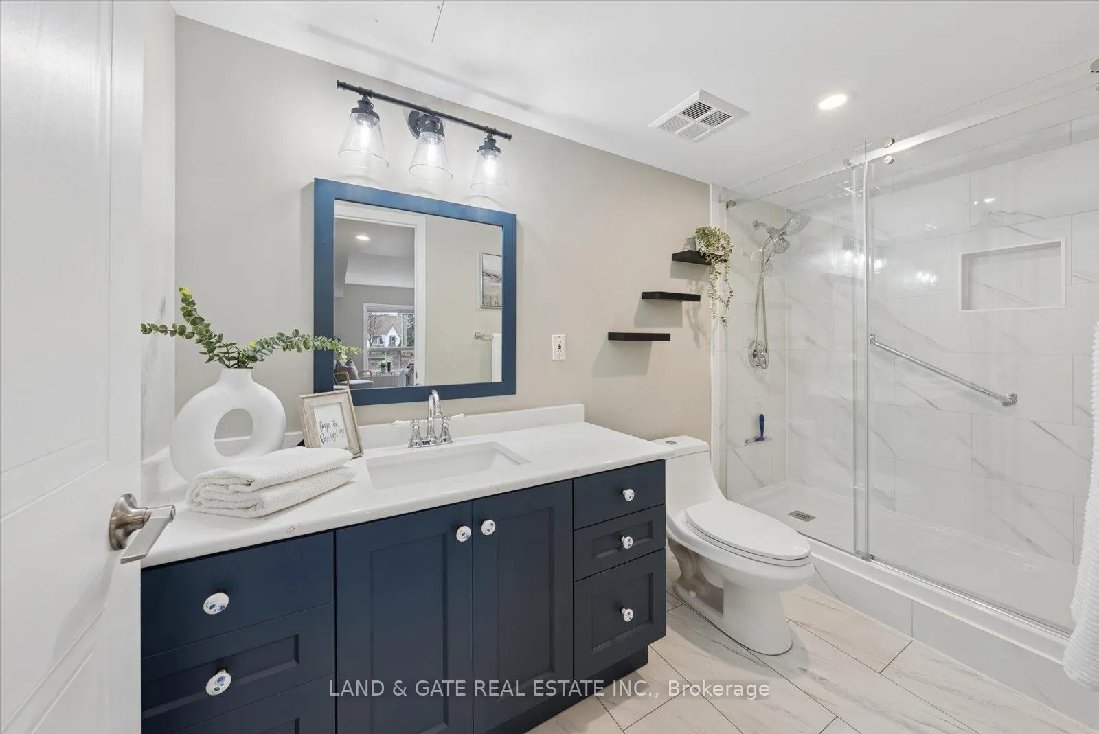 Photo 35 of Unit 103, 95 Wellington Street, Clarington, Bowmanville — HOMEH