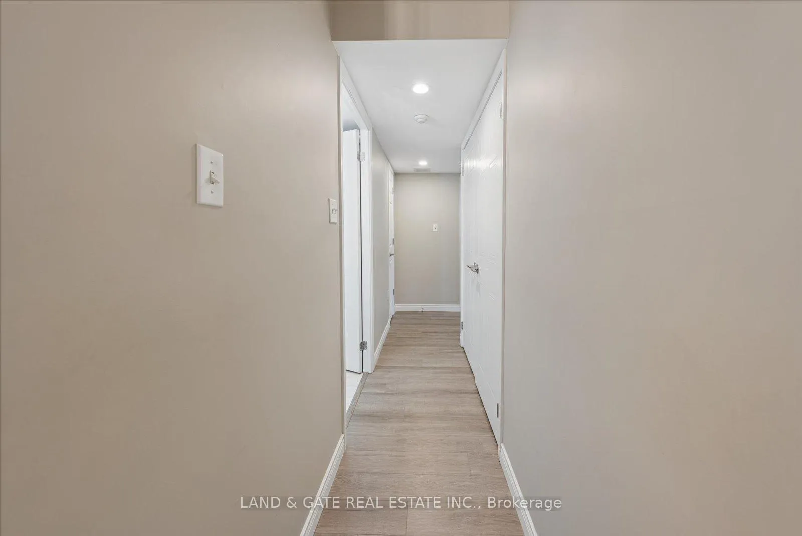Photo 36 of Unit 103, 95 Wellington Street, Clarington, Bowmanville — HOMEH