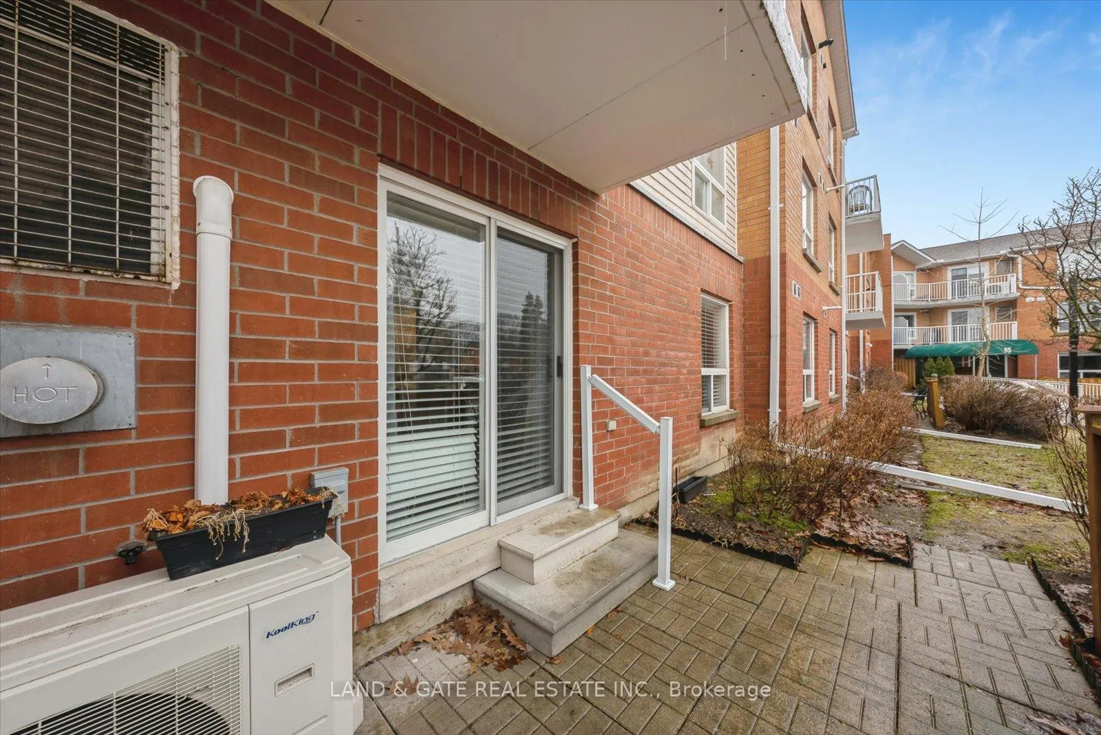 Photo 39 of Unit 103, 95 Wellington Street, Clarington, Bowmanville — HOMEH