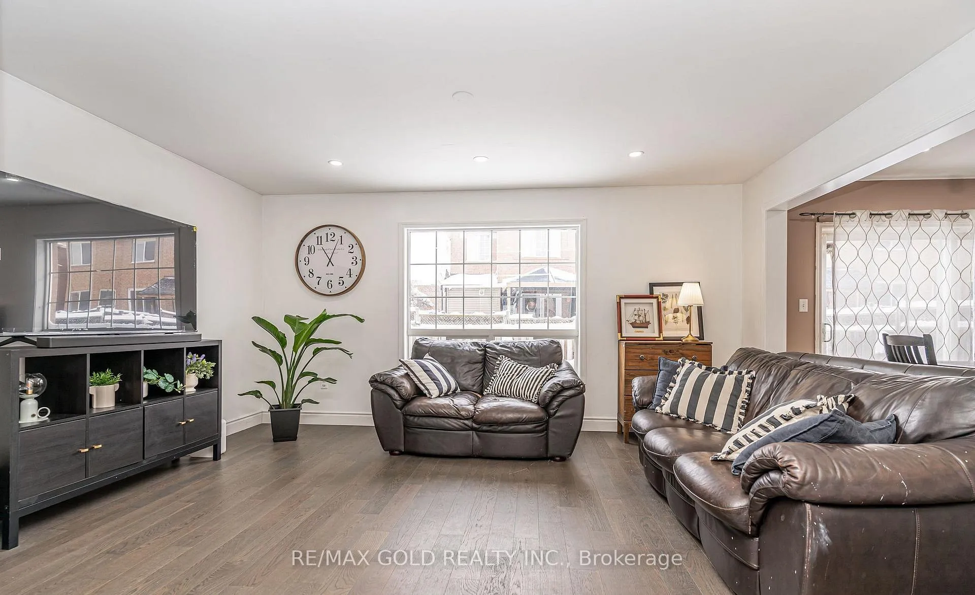 Photo 9 of 2 Zimmer Street, Brampton, Gore Industrial North — HOMEH