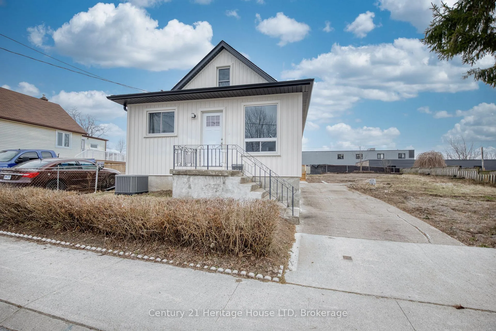 Photo 1 of 64 Patricia Street, Thorold, Thorold Downtown — HOMEH