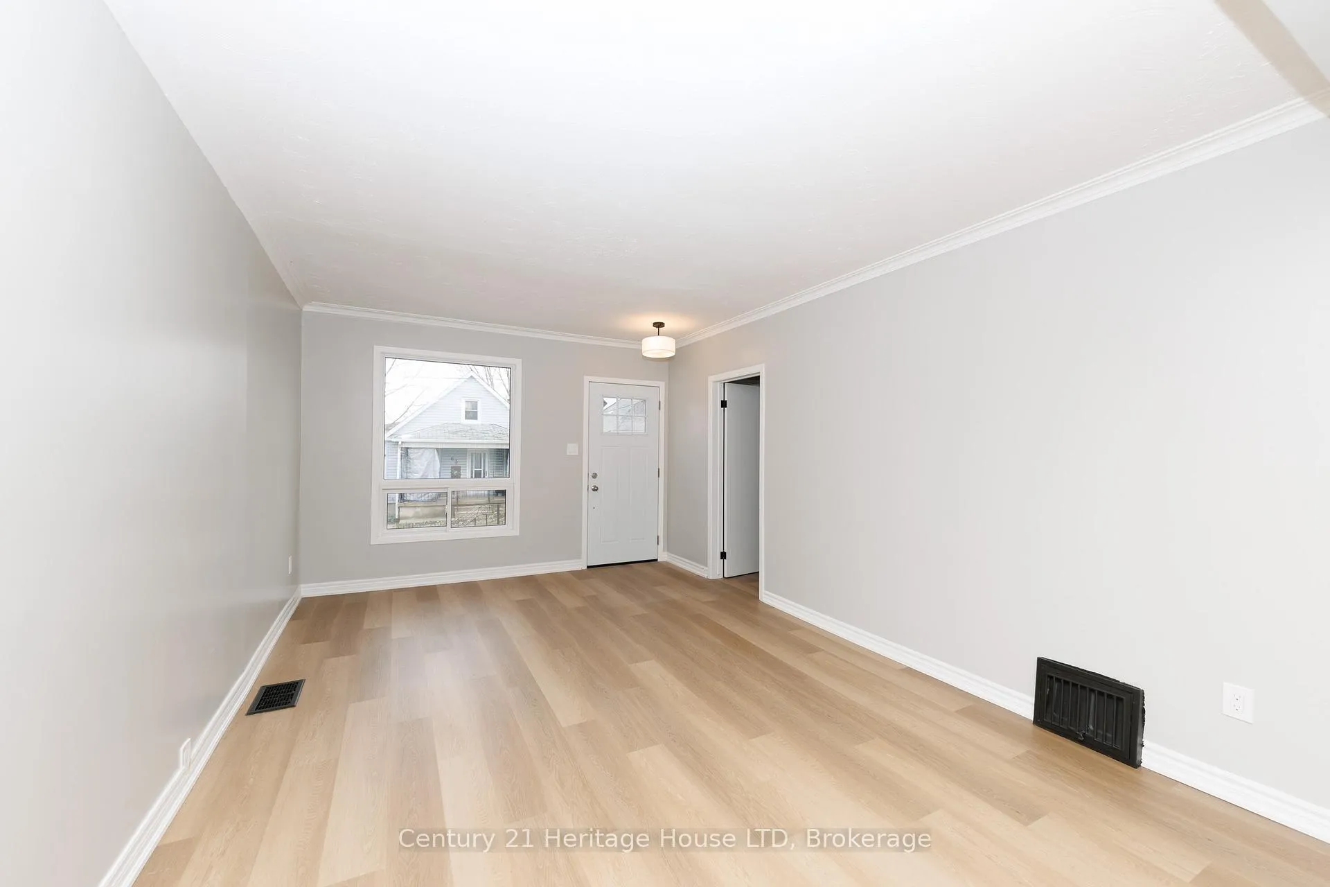 Photo 11 of 64 Patricia Street, Thorold, Thorold Downtown — HOMEH