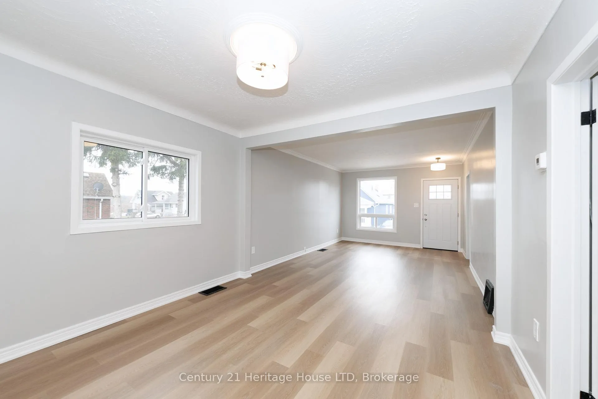 Photo 13 of 64 Patricia Street, Thorold, Thorold Downtown — HOMEH