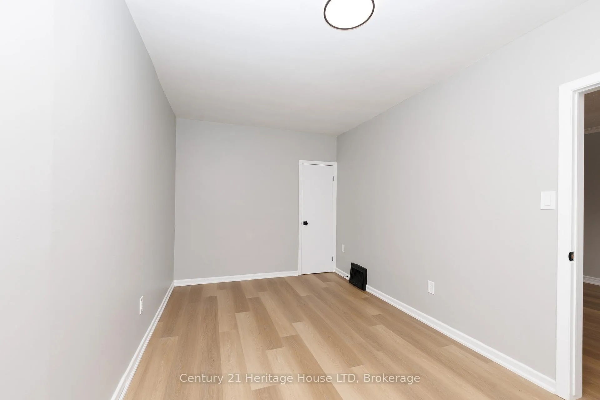 Photo 15 of 64 Patricia Street, Thorold, Thorold Downtown — HOMEH
