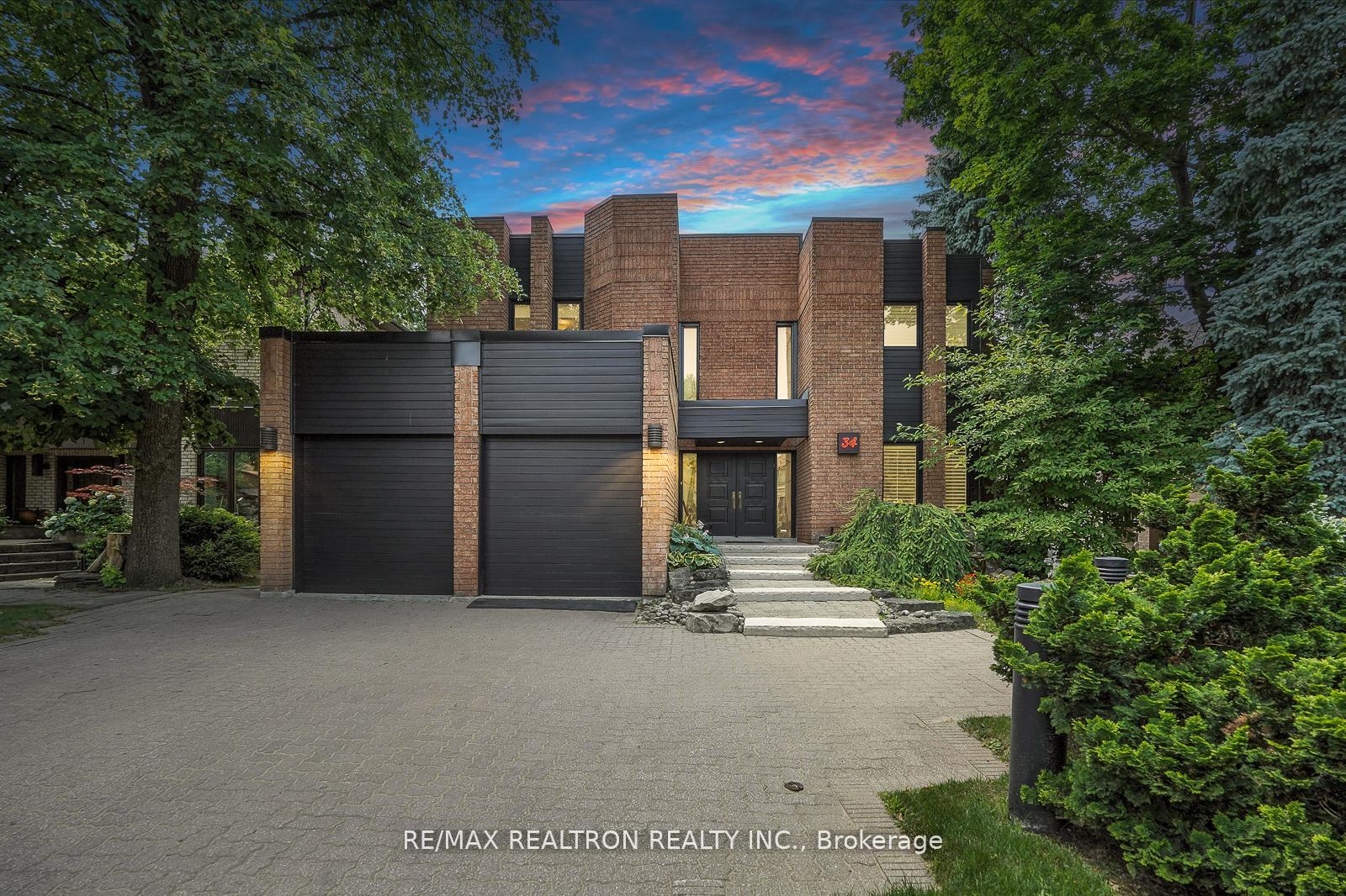 Photo 1 of 34 Prince Edward Boulevard, Markham, Thornlea — HOMEH