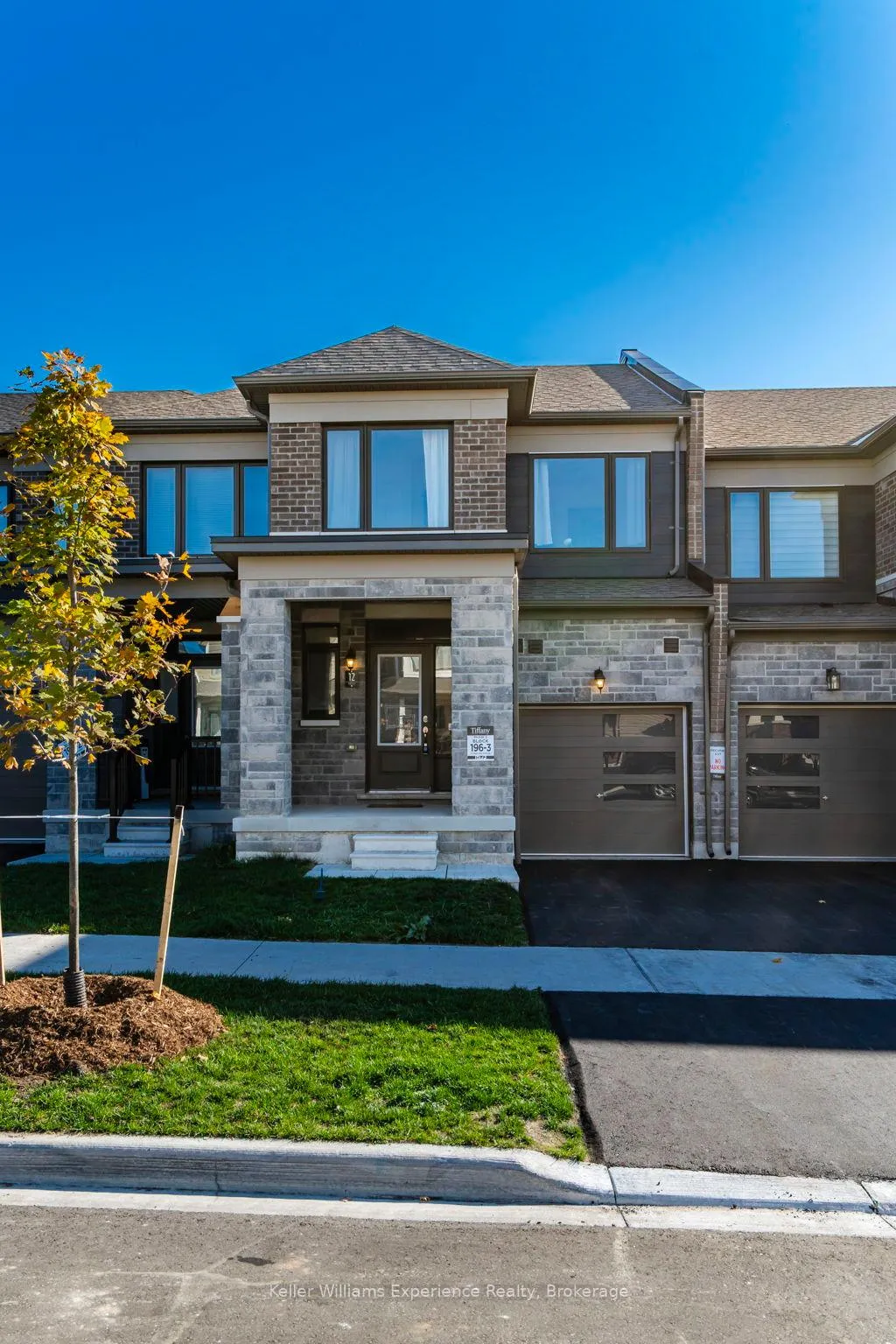 Photo 1 of 12 Durham Avenue, Barrie, Rural Barrie Southeast — HOMEH