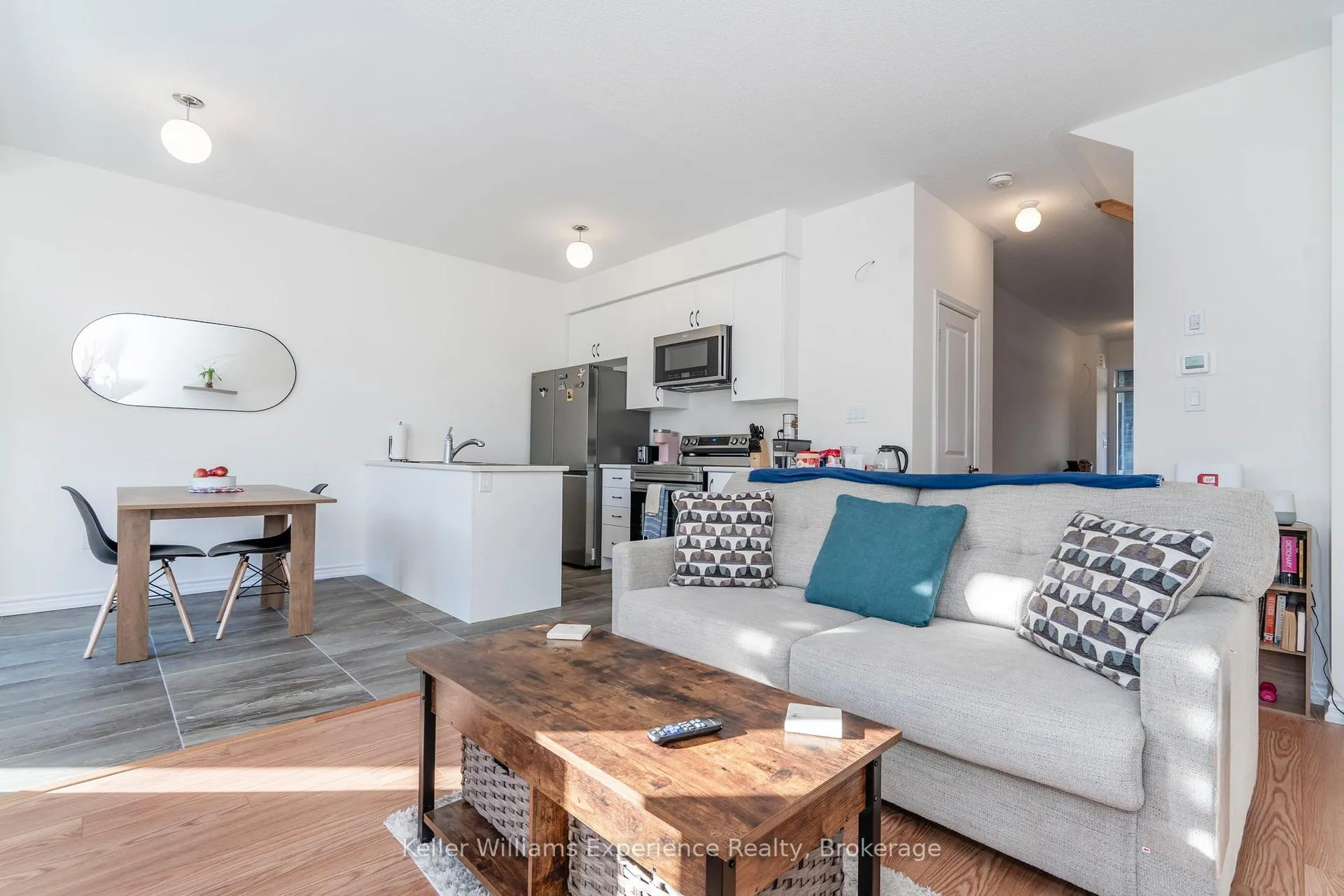 Photo 16 of 12 Durham Avenue, Barrie, Rural Barrie Southeast — HOMEH