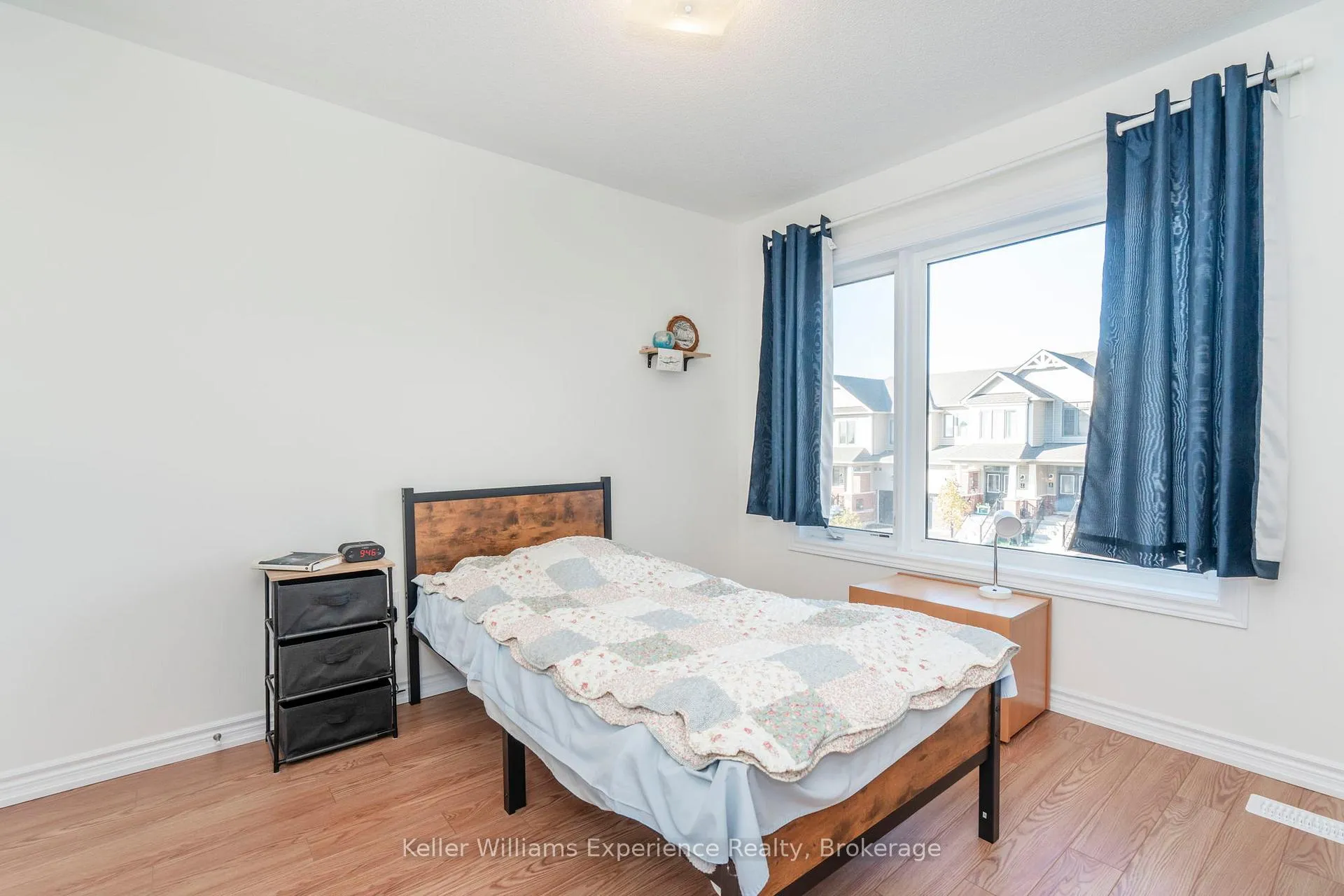 Photo 23 of 12 Durham Avenue, Barrie, Rural Barrie Southeast — HOMEH