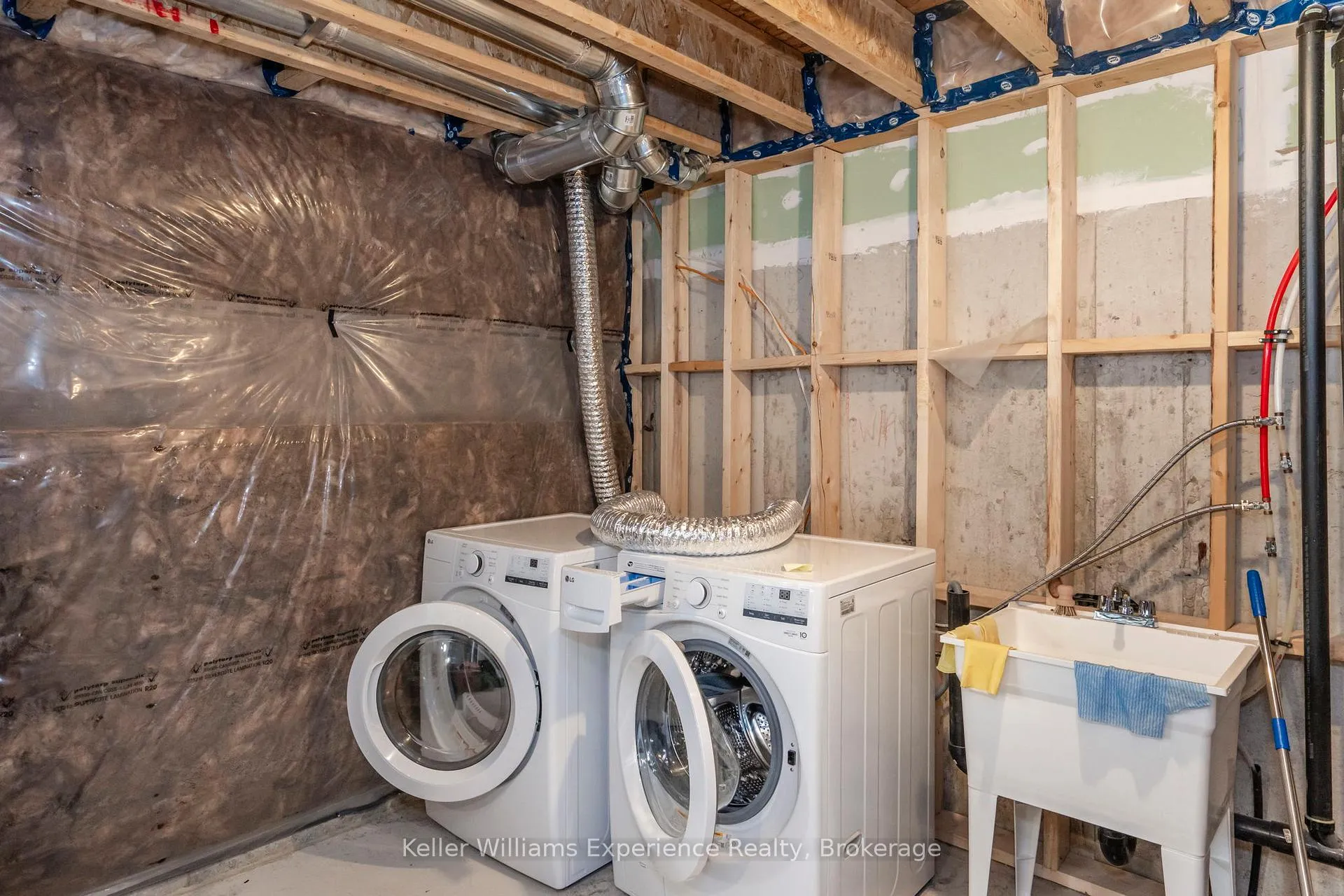 Photo 25 of 12 Durham Avenue, Barrie, Rural Barrie Southeast — HOMEH