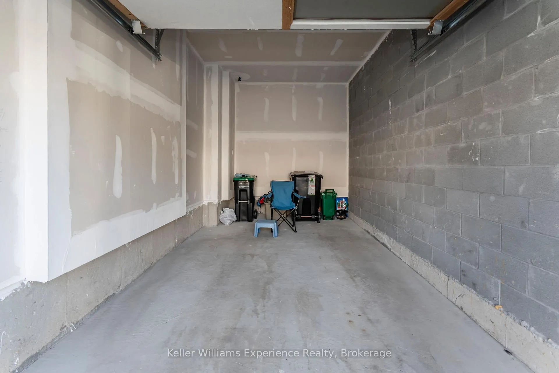 Photo 26 of 12 Durham Avenue, Barrie, Rural Barrie Southeast — HOMEH