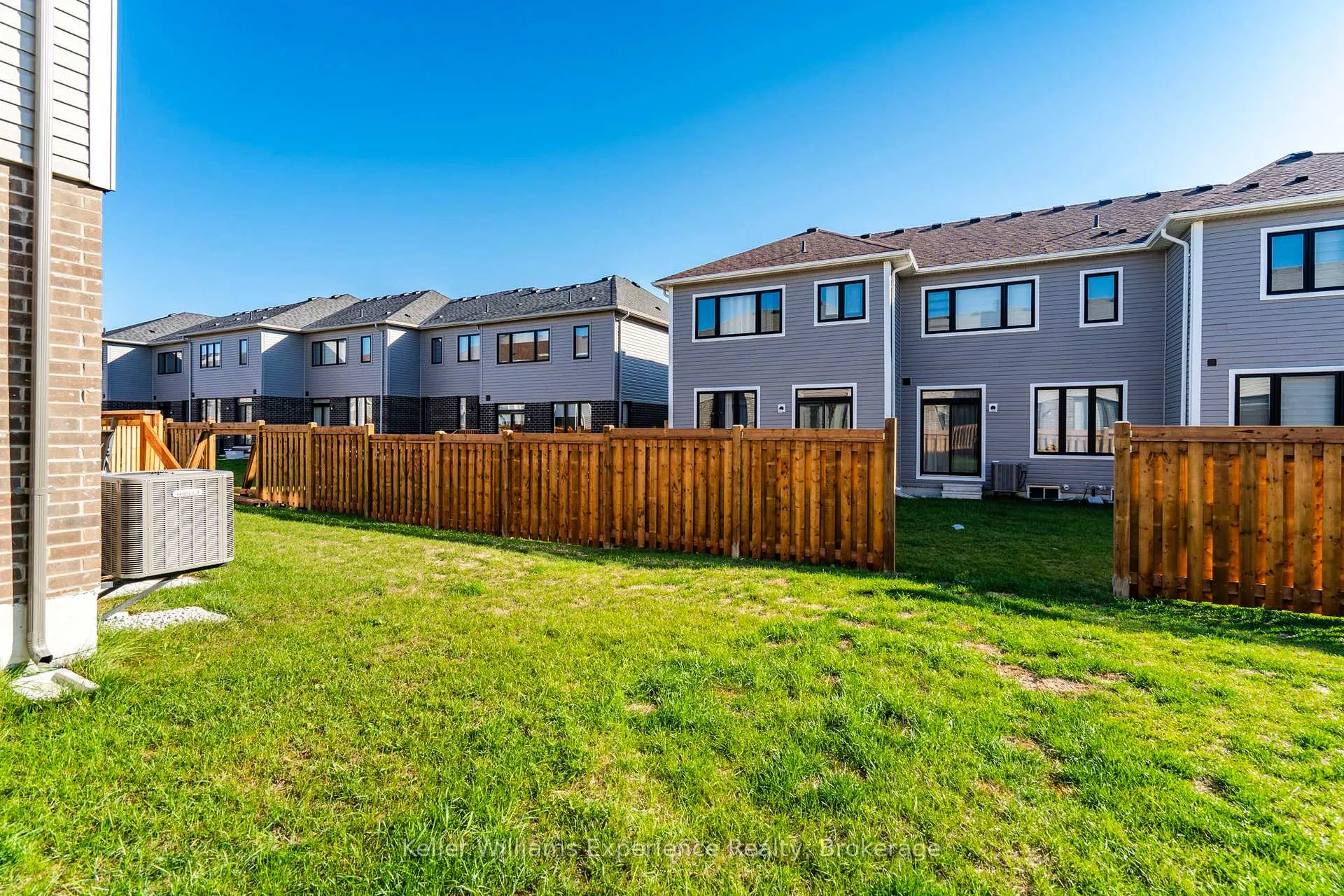 Photo 29 of 12 Durham Avenue, Barrie, Rural Barrie Southeast — HOMEH