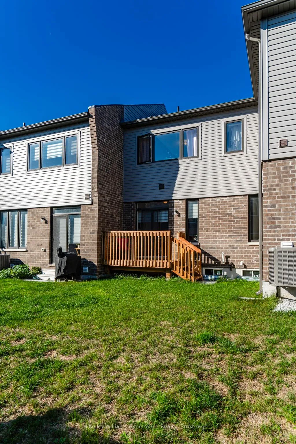Photo 32 of 12 Durham Avenue, Barrie, Rural Barrie Southeast — HOMEH