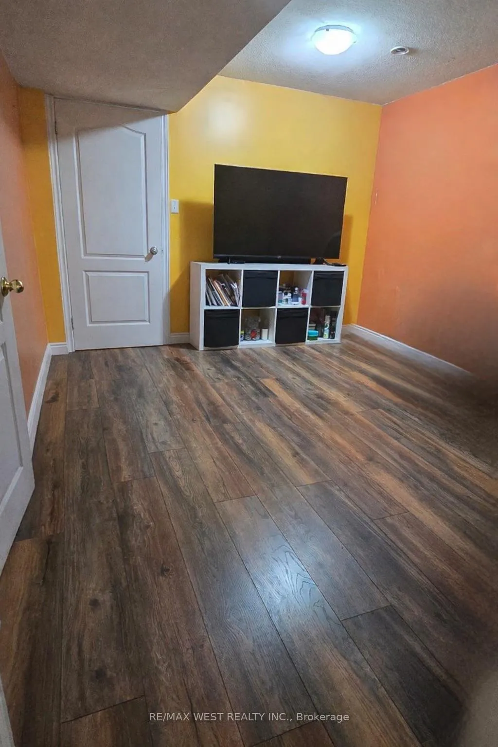 Photo 3 of Unit Lower, 126 Earth Star Trail, Brampton, Sandringham-Wellington — HOMEH