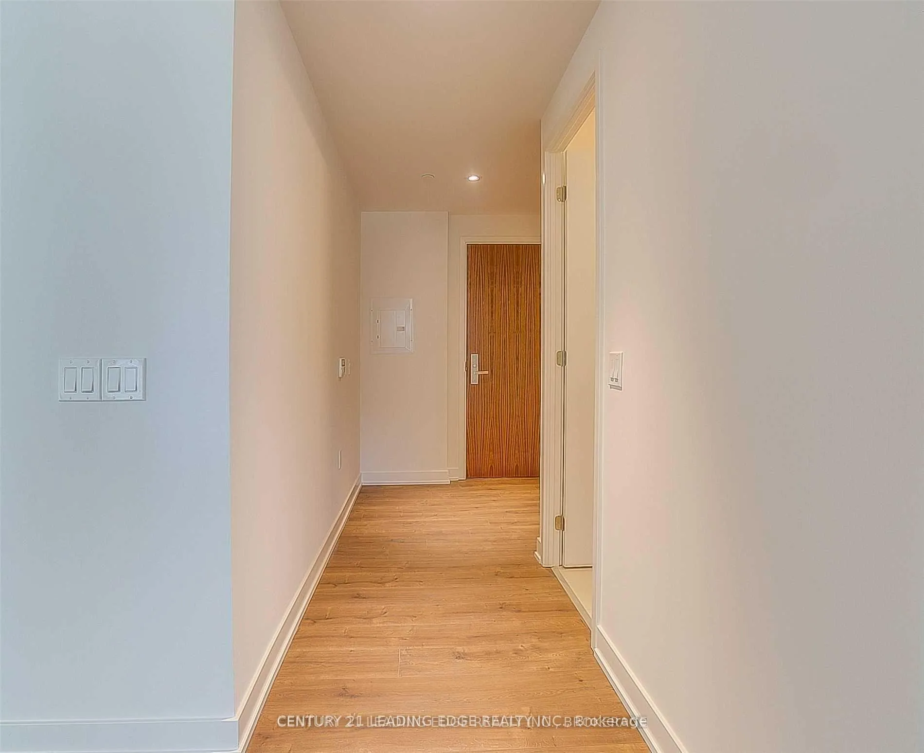 Photo 8 of Unit 207, 15 Queens Quay E, Toronto, Waterfront Communities — HOMEH
