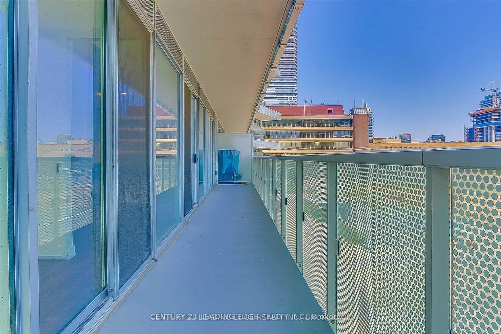 Photo 10 of Unit 207, 15 Queens Quay E, Toronto, Waterfront Communities — HOMEH