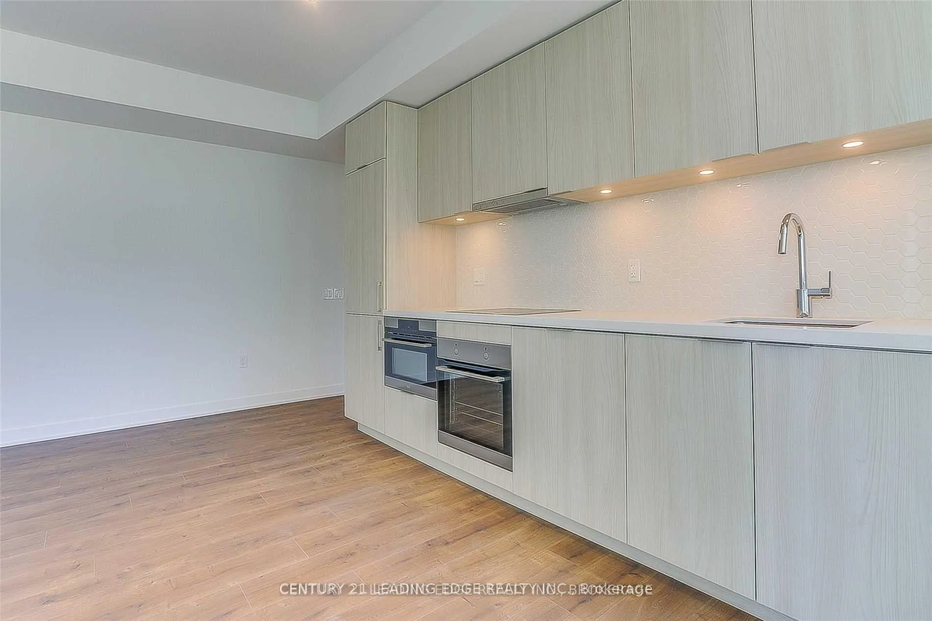 Photo 15 of Unit 207, 15 Queens Quay E, Toronto, Waterfront Communities — HOMEH