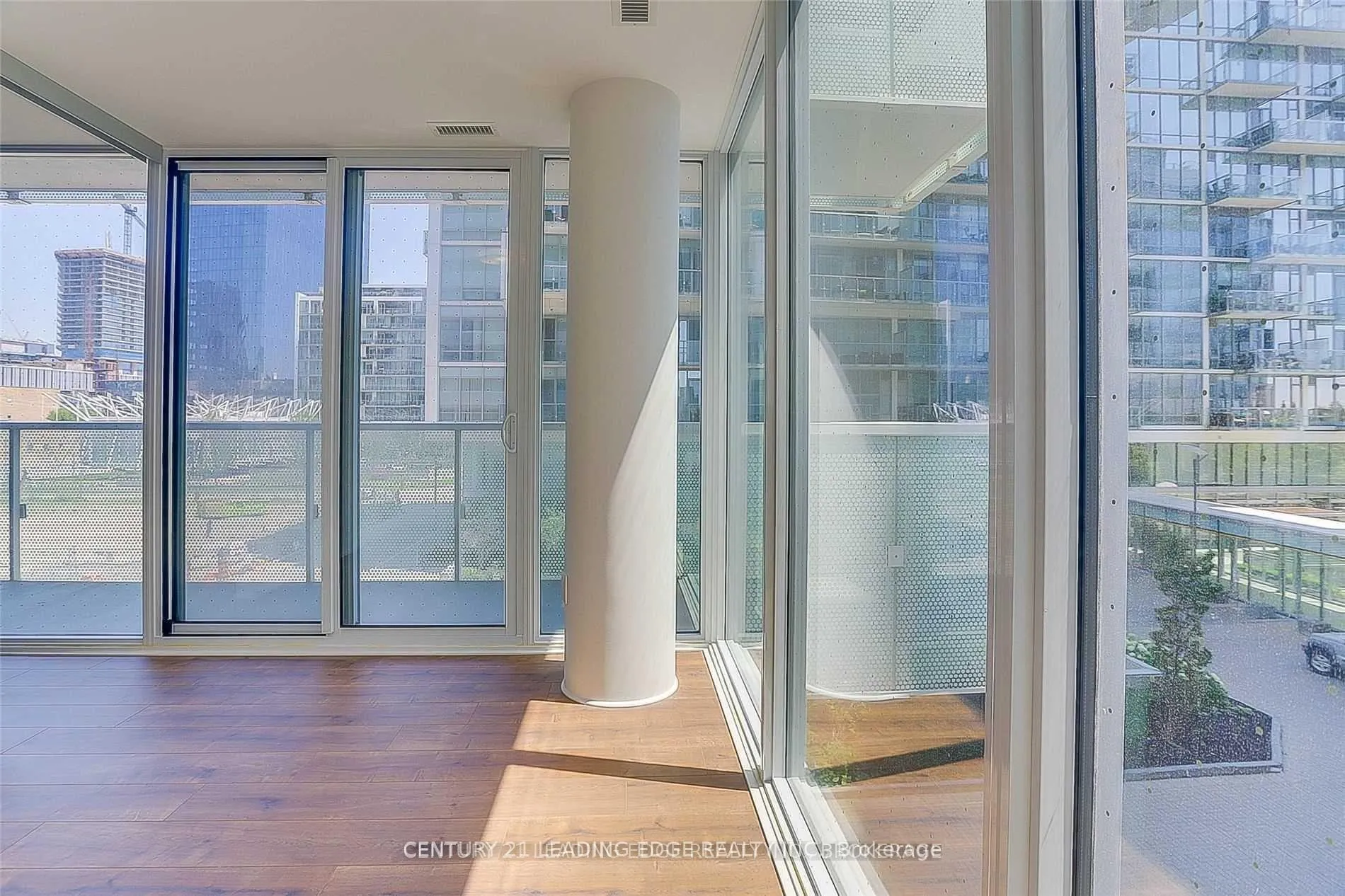 Photo 18 of Unit 207, 15 Queens Quay E, Toronto, Waterfront Communities — HOMEH