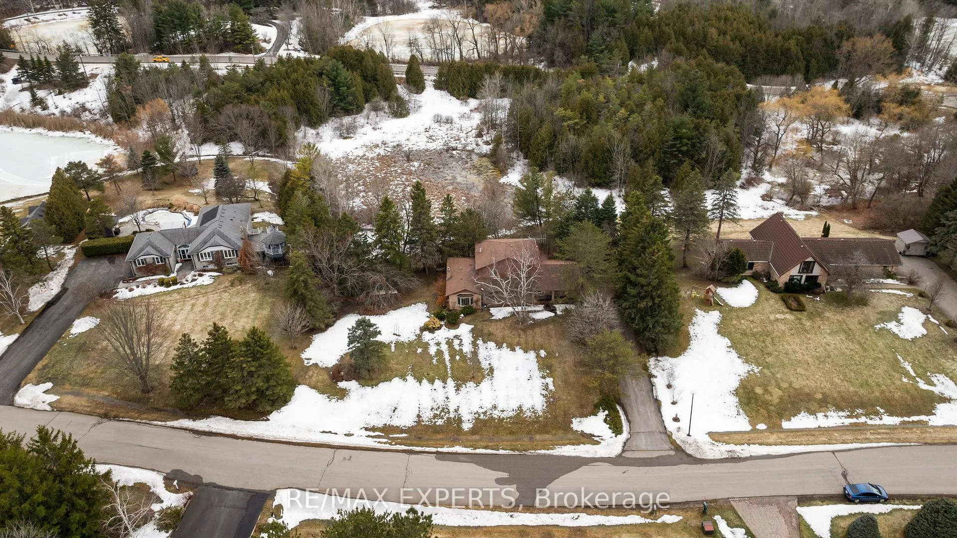 Photo 2 of 16 Linn Road, Caledon, Rural Caledon — HOMEH