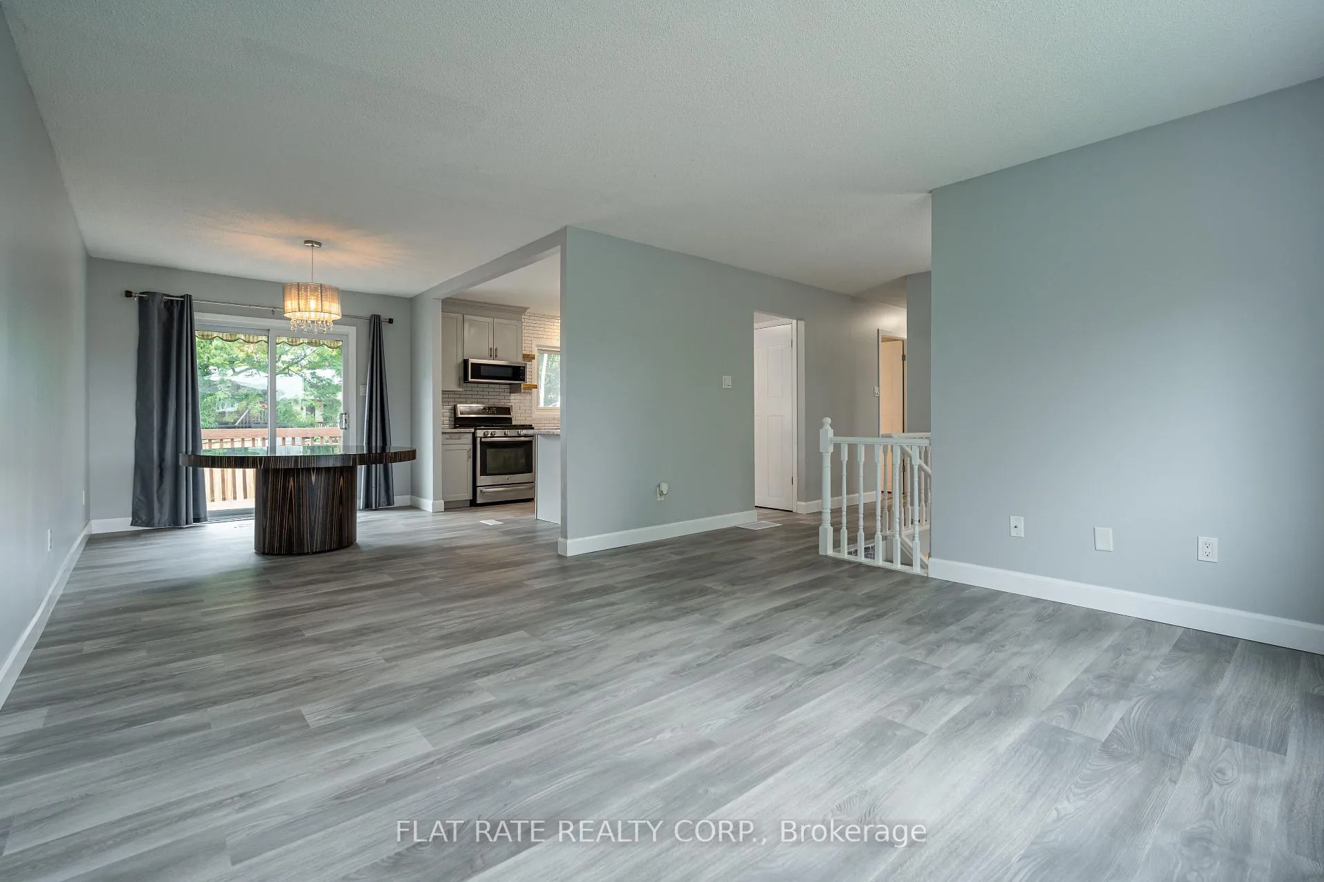 Photo 6 of 2298 Lynhaven Road, Peterborough, Monaghan Ward 2 — HOMEH