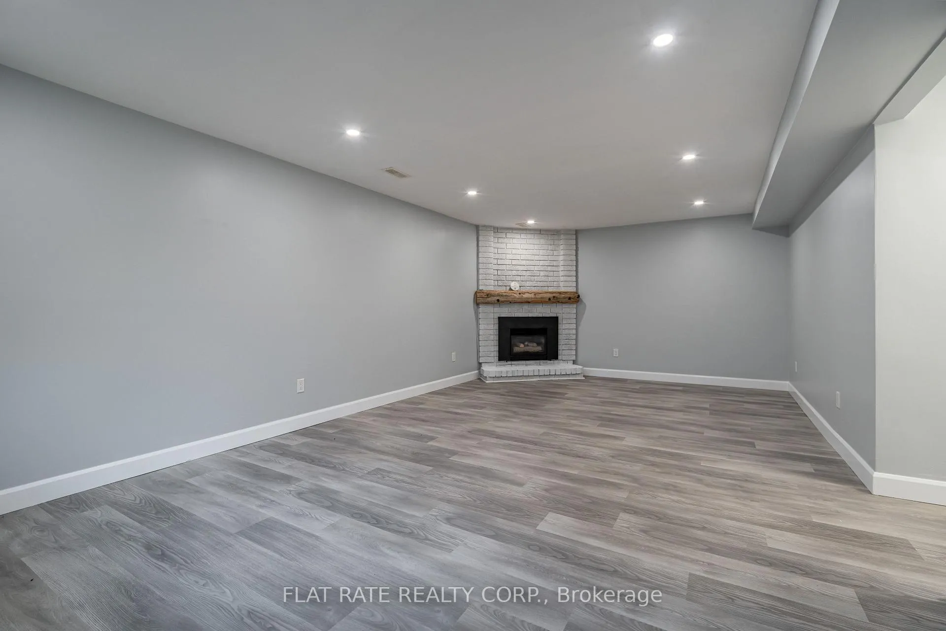 Photo 15 of 2298 Lynhaven Road, Peterborough, Monaghan Ward 2 — HOMEH