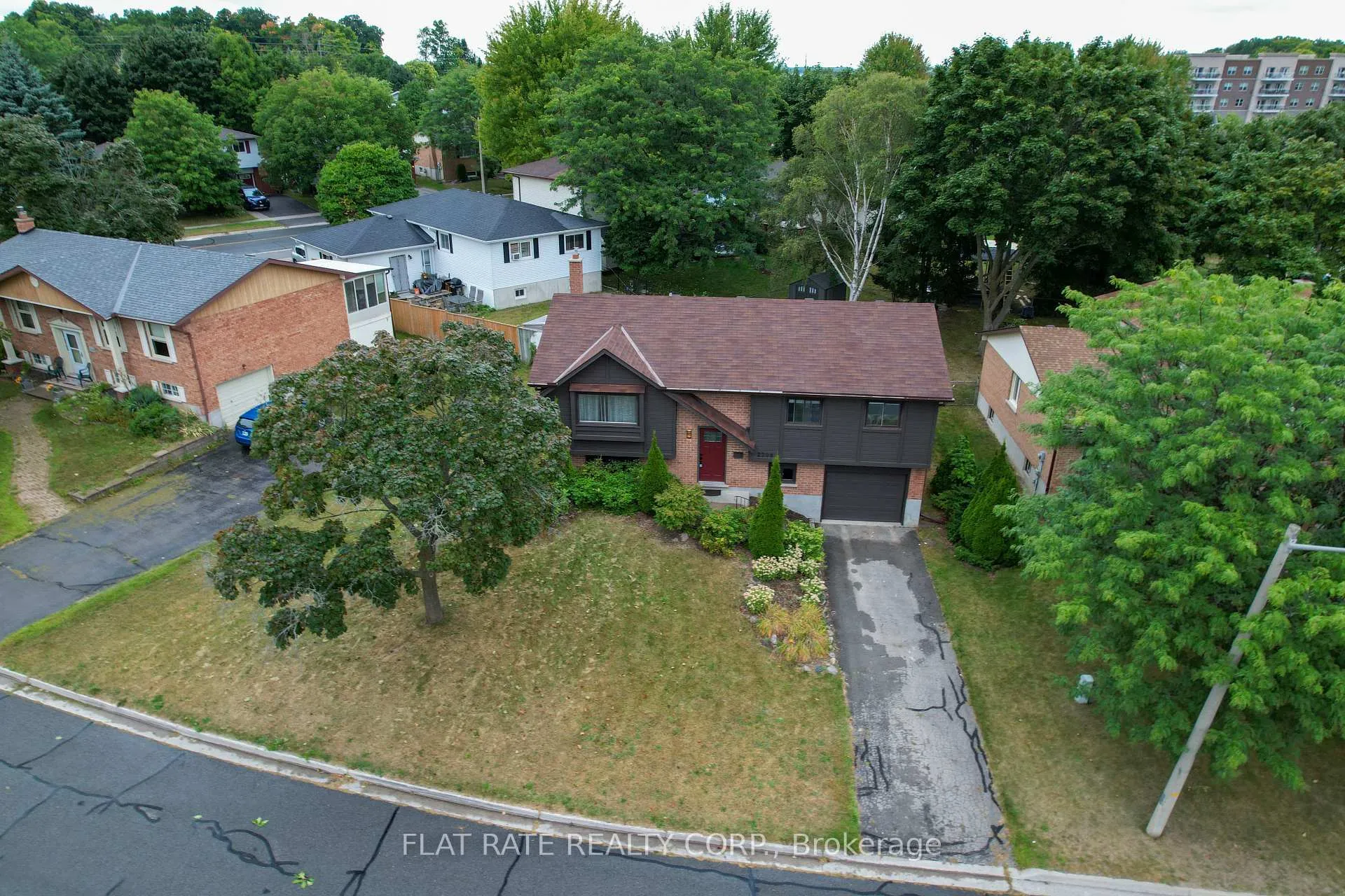 Photo 27 of 2298 Lynhaven Road, Peterborough, Monaghan Ward 2 — HOMEH