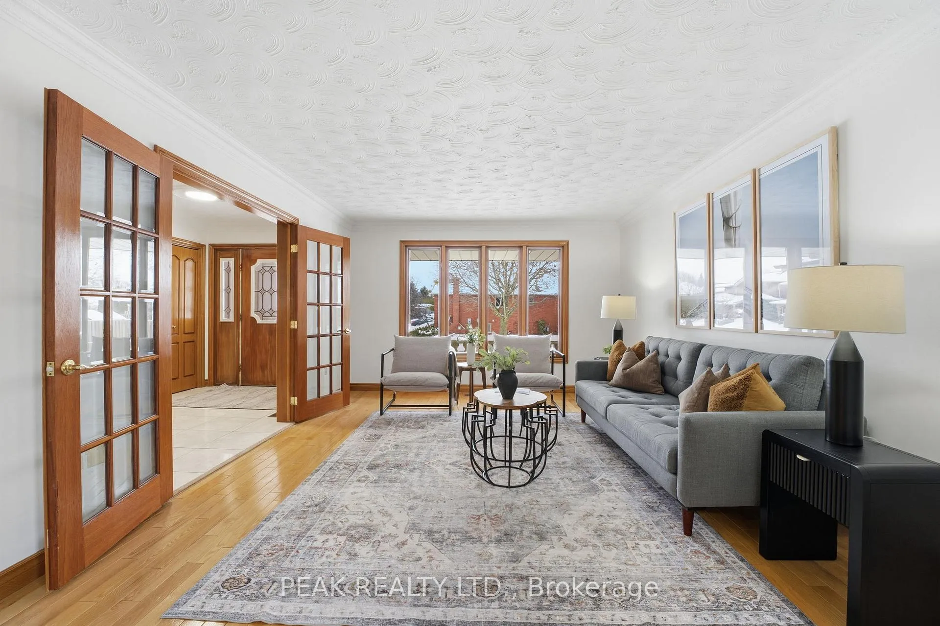 Photo 5 of 75 Ludlow Crescent, Brantford — HOMEH