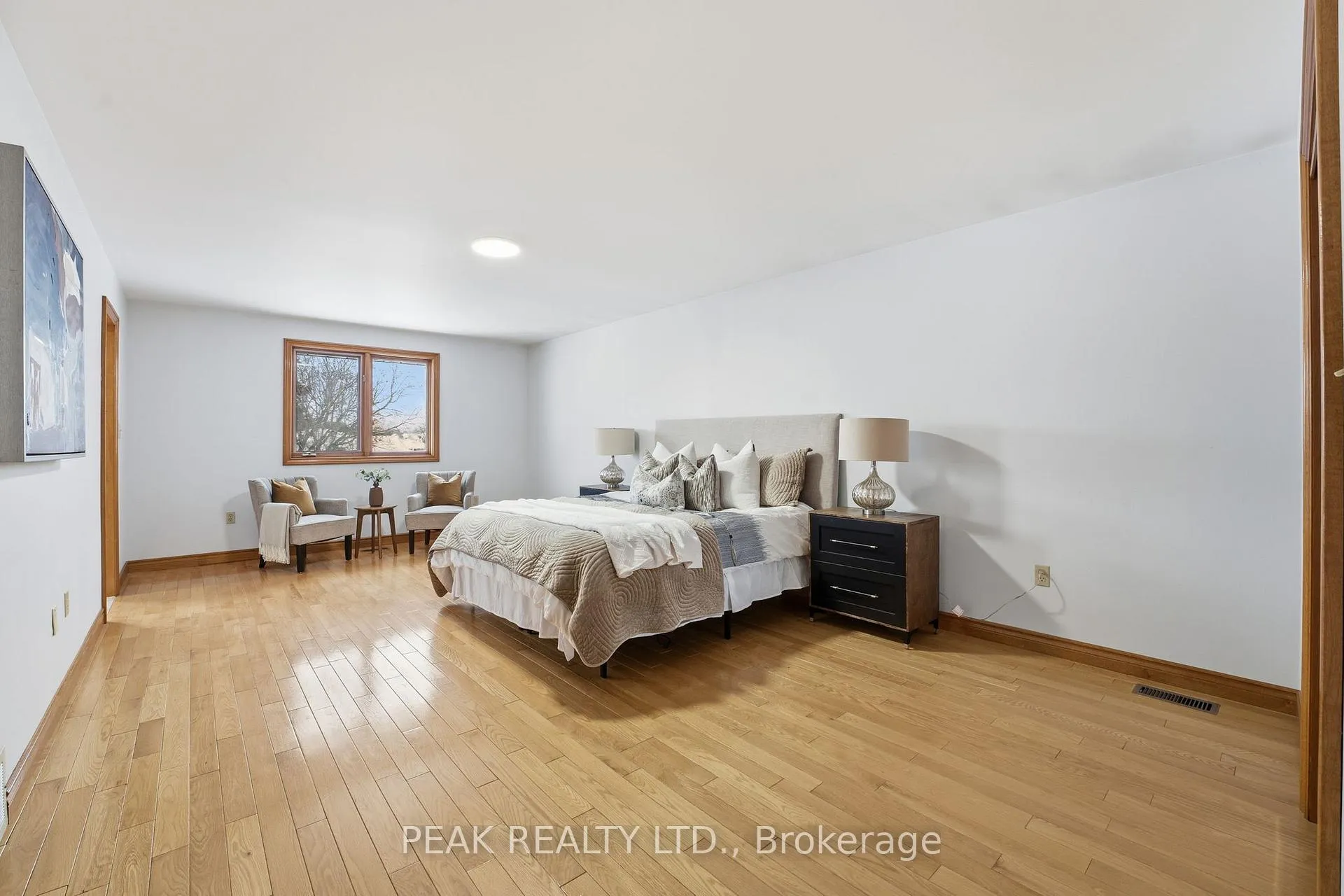 Photo 22 of 75 Ludlow Crescent, Brantford — HOMEH
