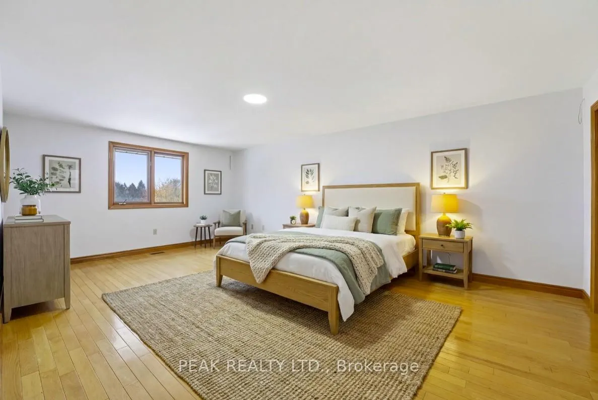 Photo 27 of 75 Ludlow Crescent, Brantford — HOMEH