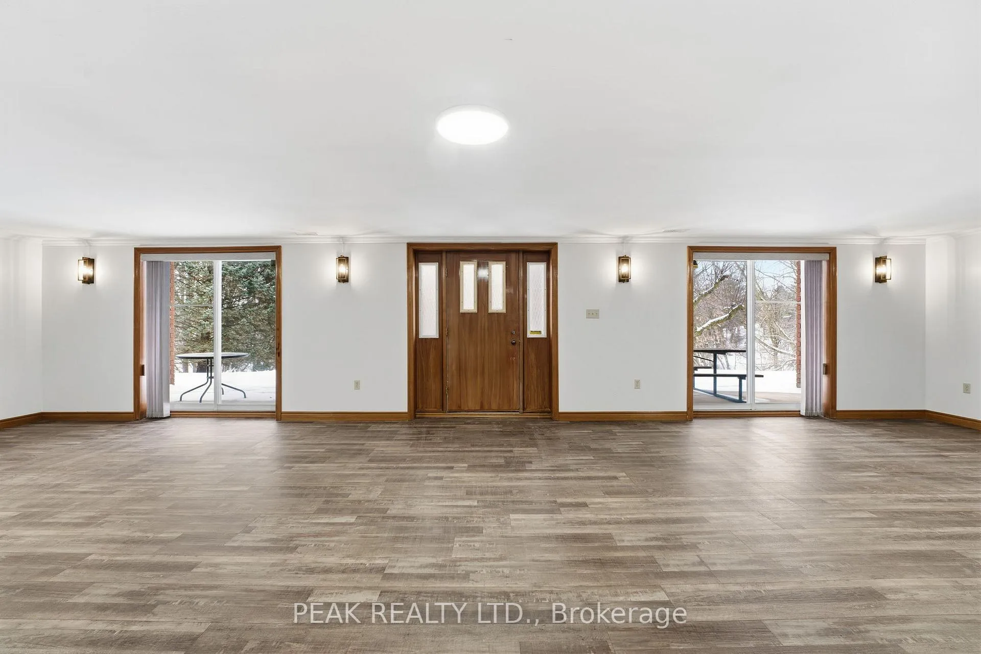 Photo 31 of 75 Ludlow Crescent, Brantford — HOMEH