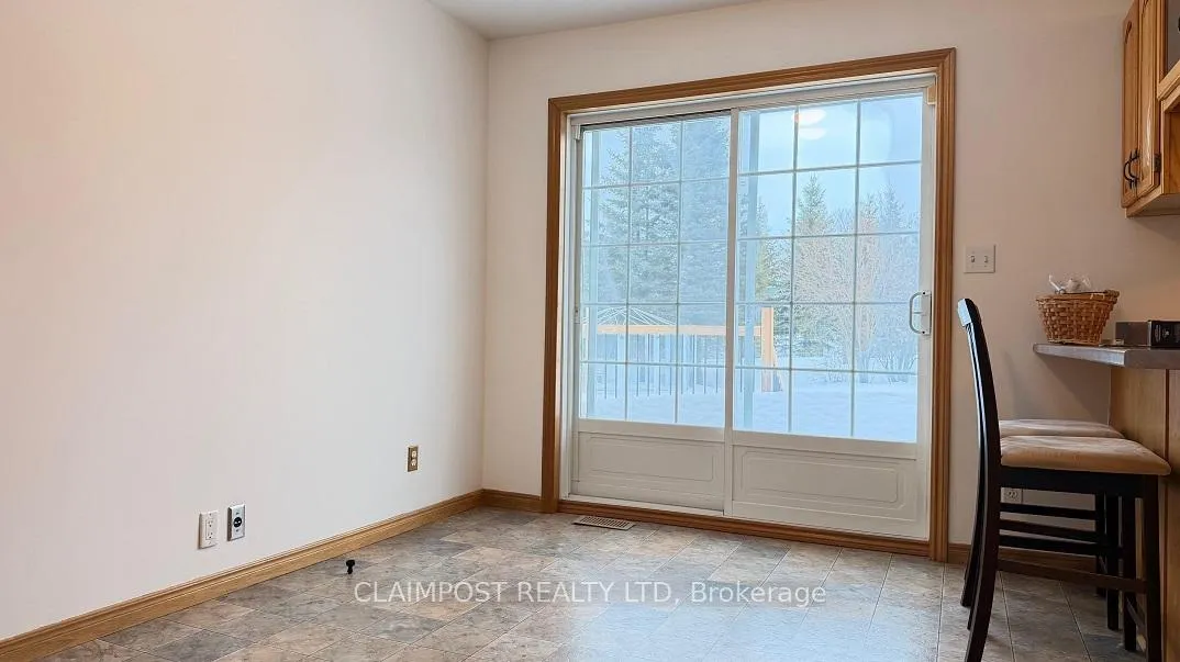 Photo 3 of 204 Renee Place, Timmins, TNW - Riverpark — HOMEH