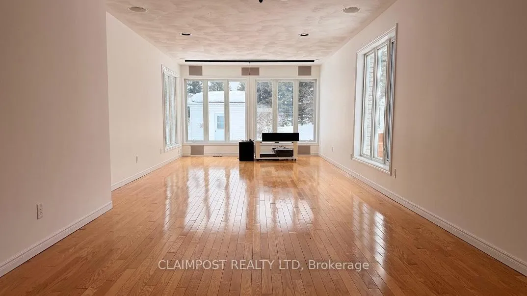 Photo 5 of 204 Renee Place, Timmins, TNW - Riverpark — HOMEH