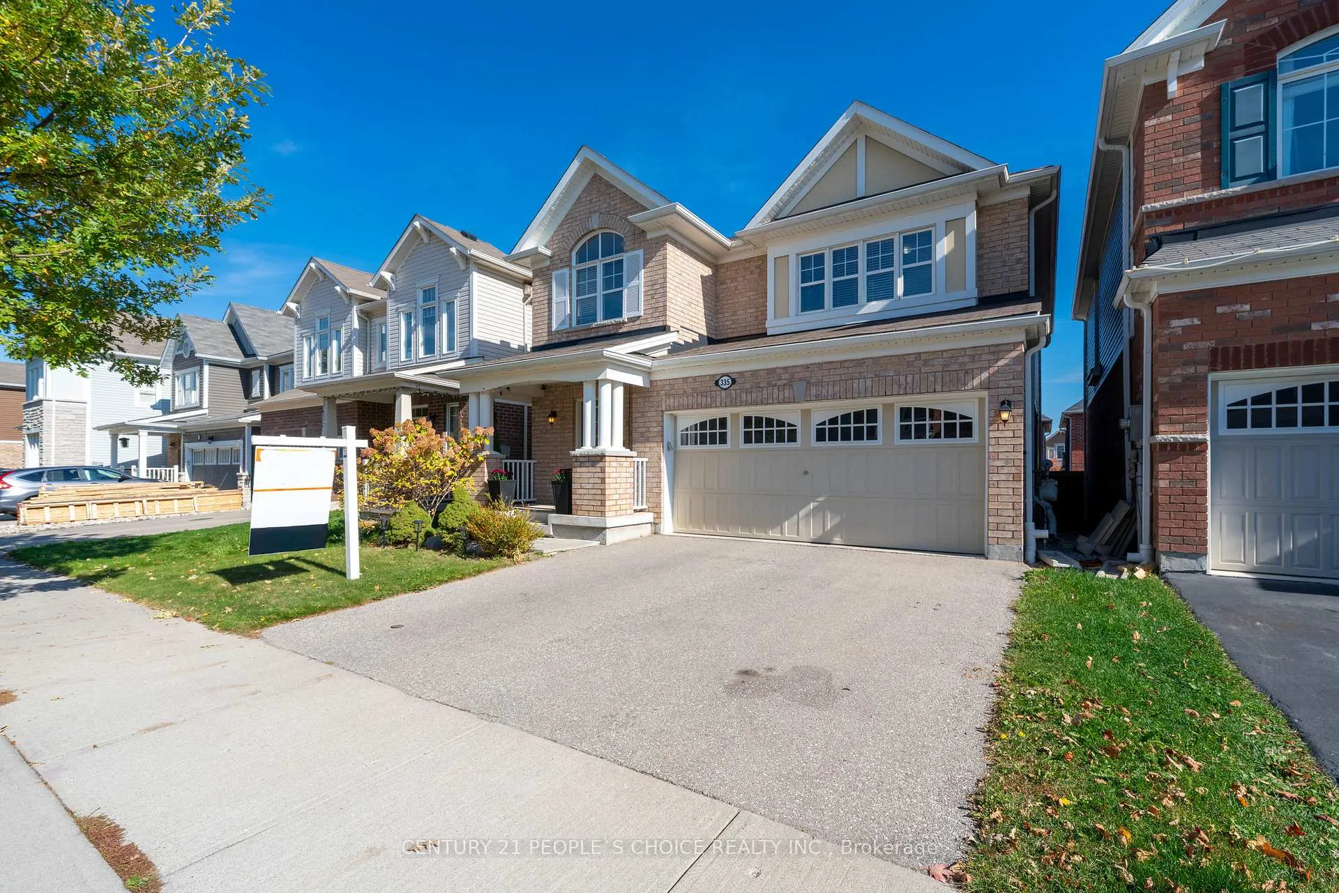 Photo 1 of 335 Falling Green Crescent, Kitchener, Rosenburg — HOMEH