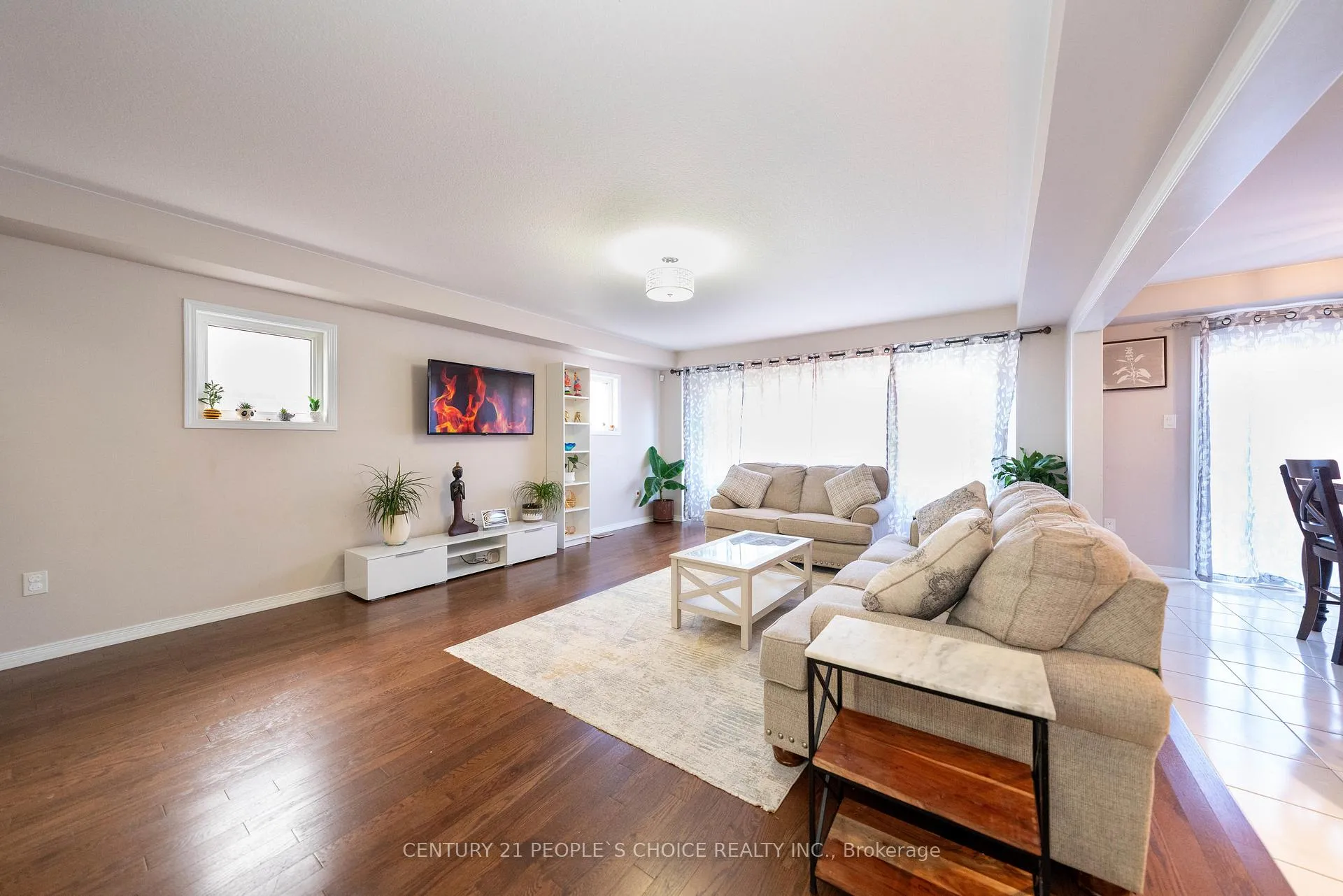 Photo 8 of 335 Falling Green Crescent, Kitchener, Rosenburg — HOMEH