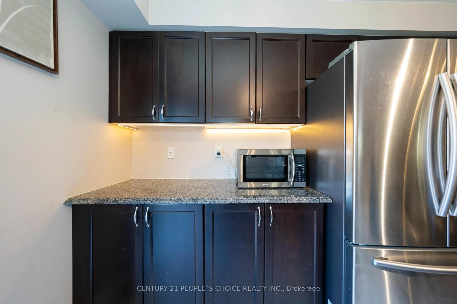 Photo 16 of 335 Falling Green Crescent, Kitchener, Rosenburg — HOMEH