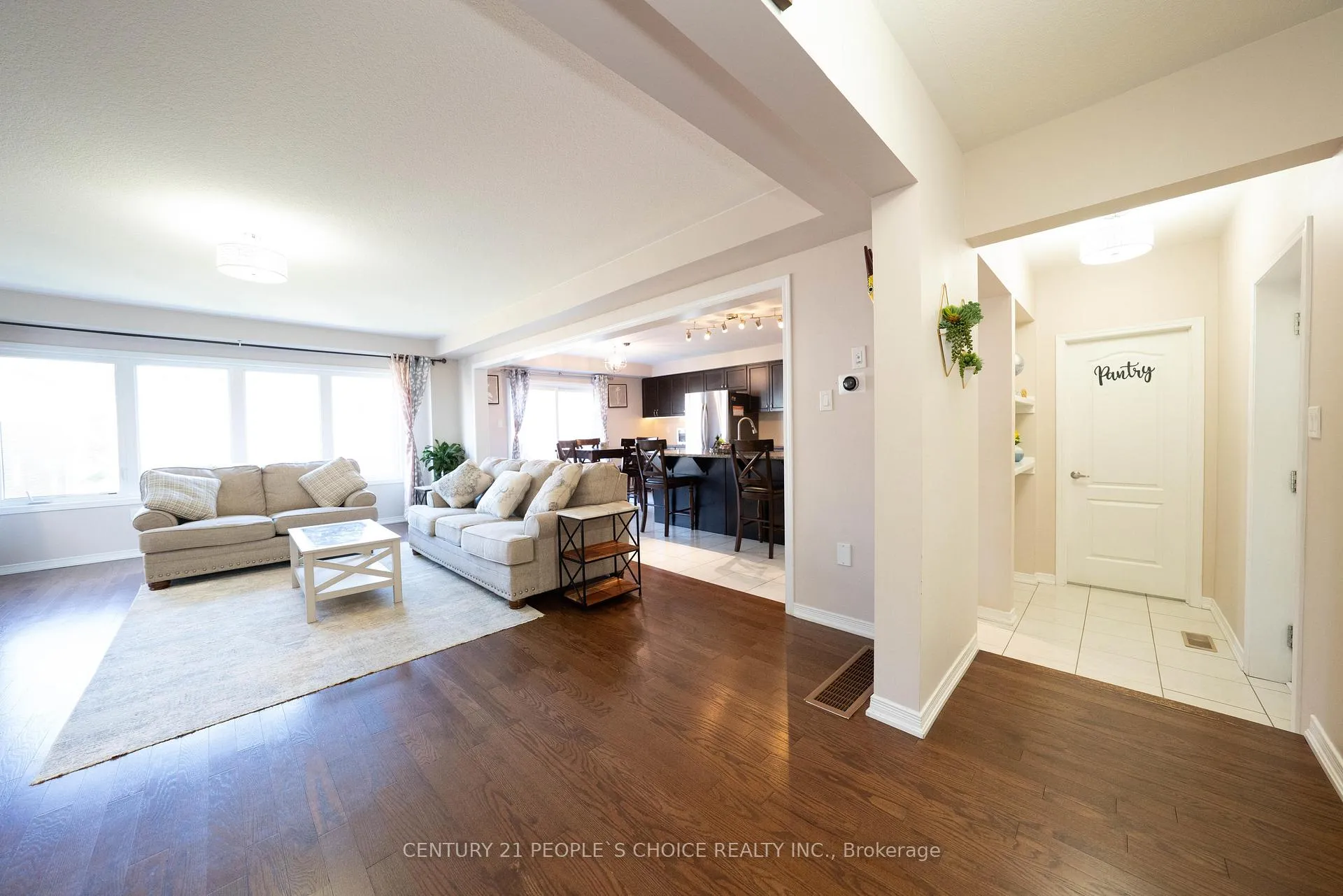Photo 19 of 335 Falling Green Crescent, Kitchener, Rosenburg — HOMEH
