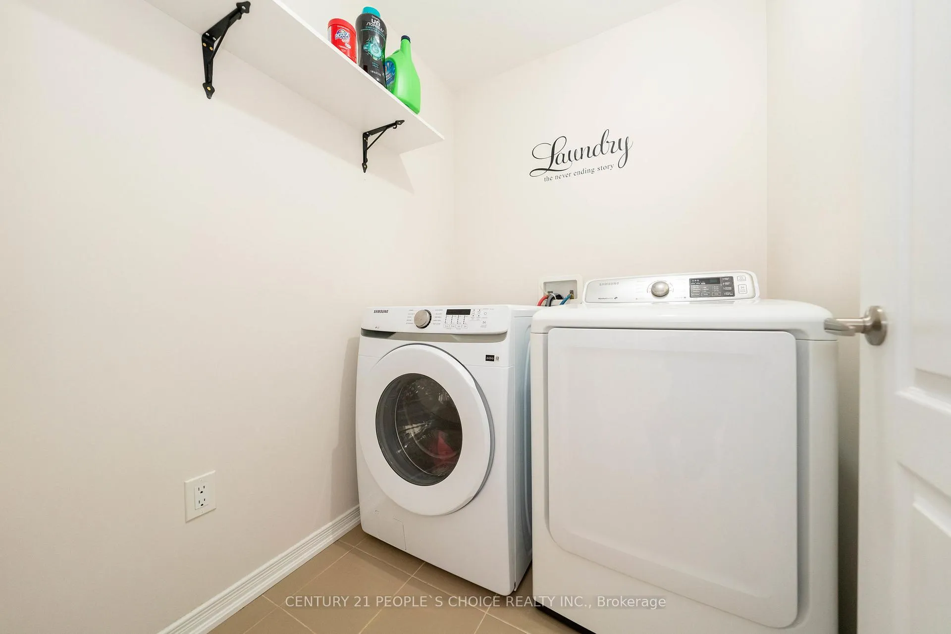 Photo 33 of 335 Falling Green Crescent, Kitchener, Rosenburg — HOMEH