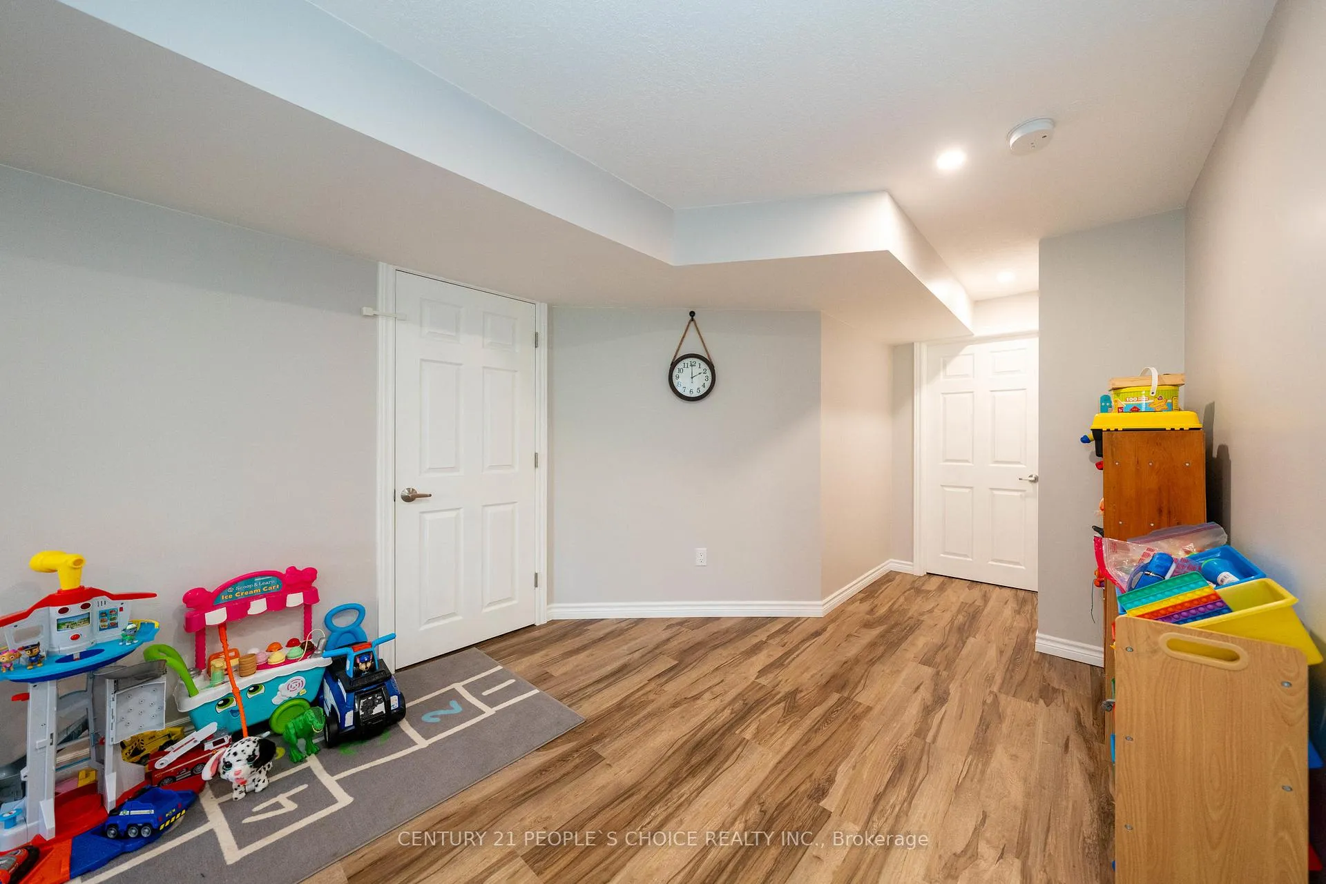 Photo 43 of 335 Falling Green Crescent, Kitchener, Rosenburg — HOMEH